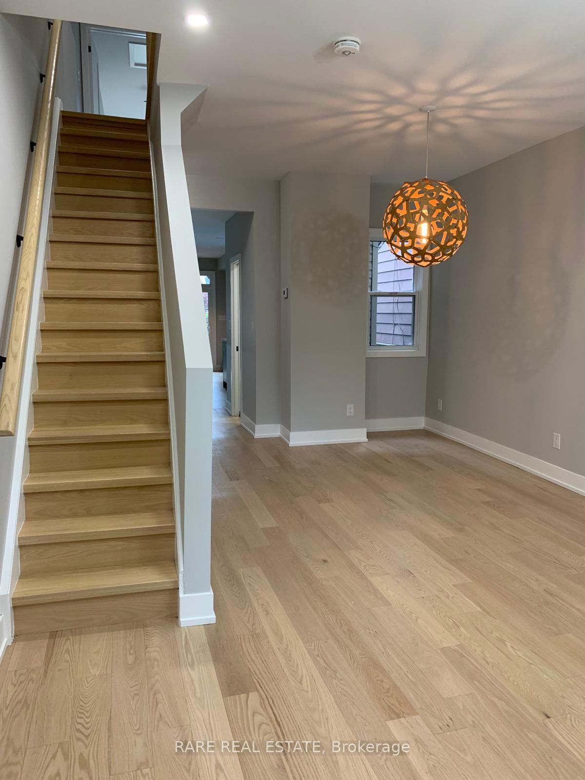 227 Logan Avenue, Toronto, ON M4M 2N2 photo 4