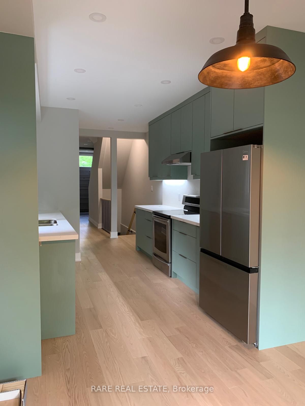227 Logan Avenue, Toronto, ON M4M 2N2 photo 5