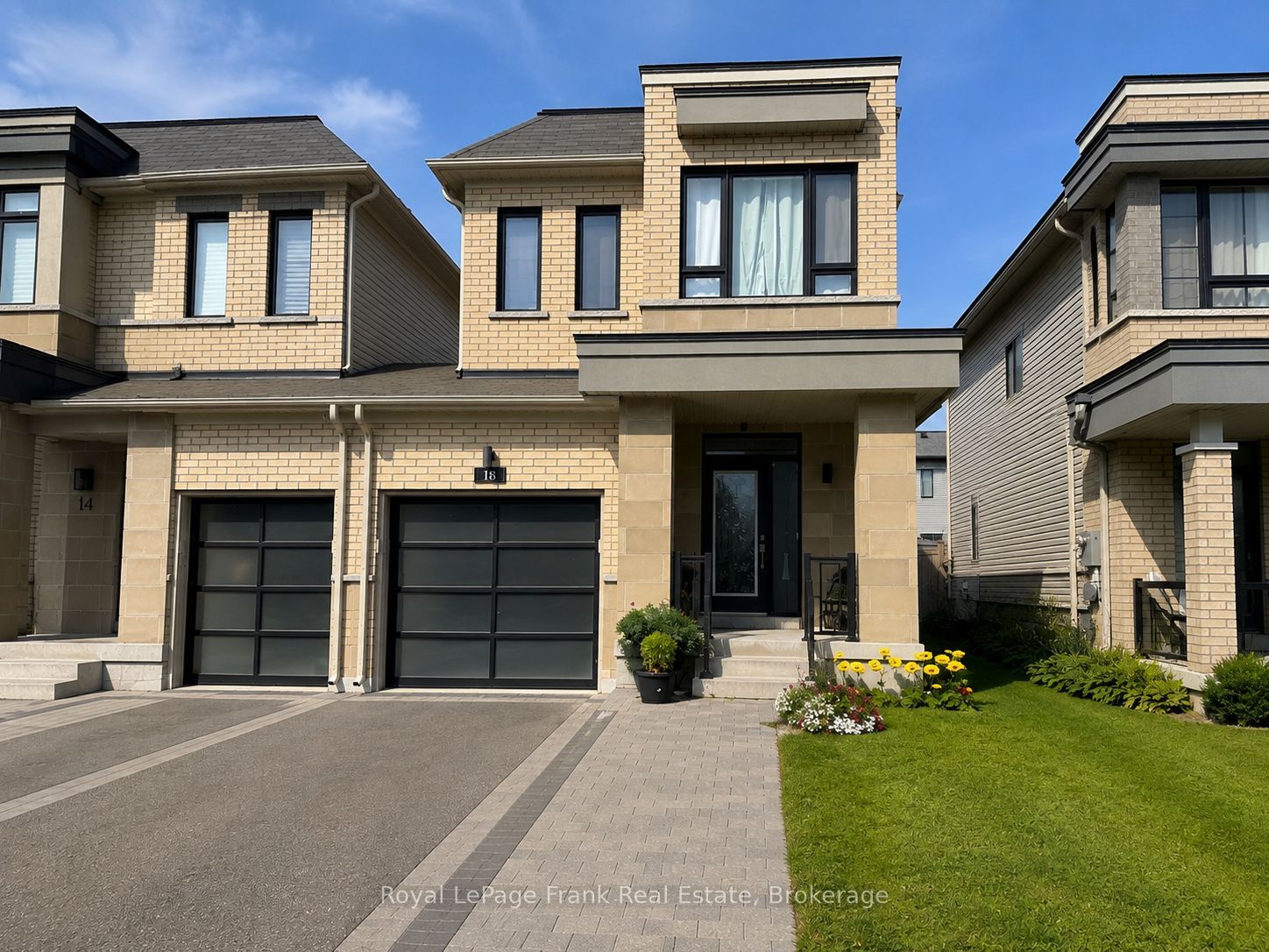18 Larkin Lane, Clarington, ON L1C 2W3