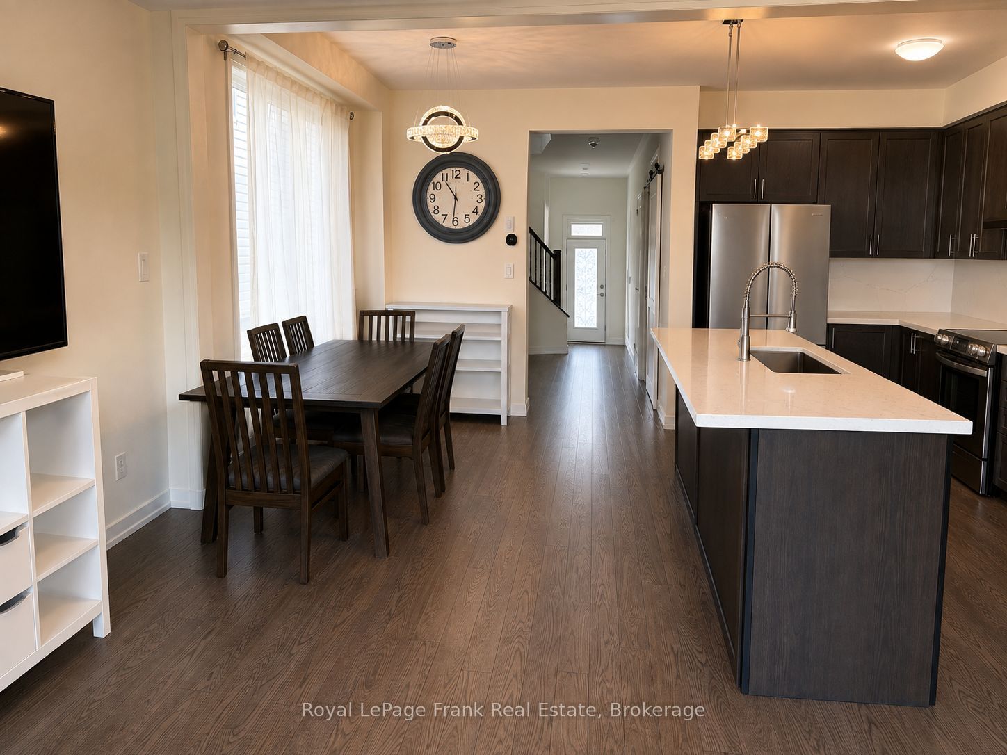 18 Larkin Lane, Clarington, ON L1C 2W3 photo 2