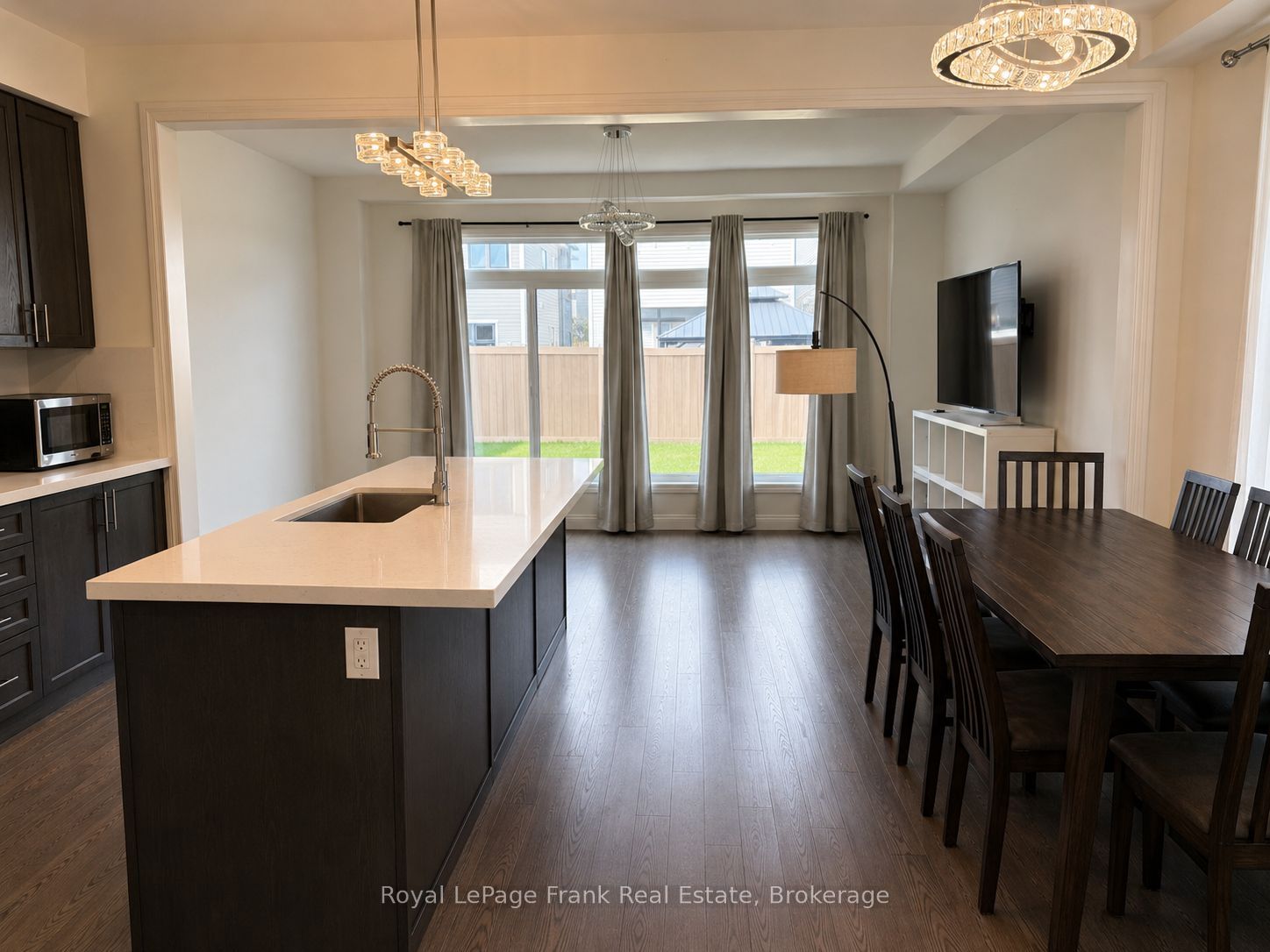 18 Larkin Lane, Clarington, ON L1C 2W3 photo 3