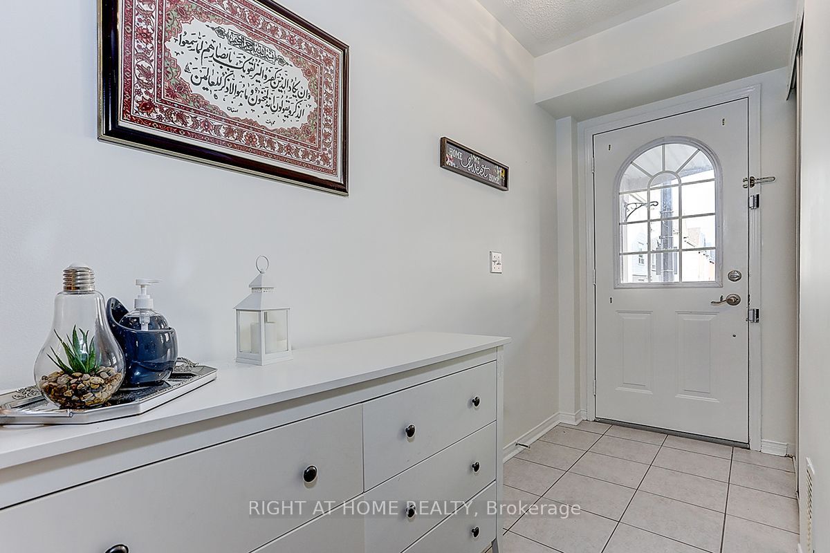 16 Pat Brook Terrace 177, Toronto, ON M1P 5G6 photo 3