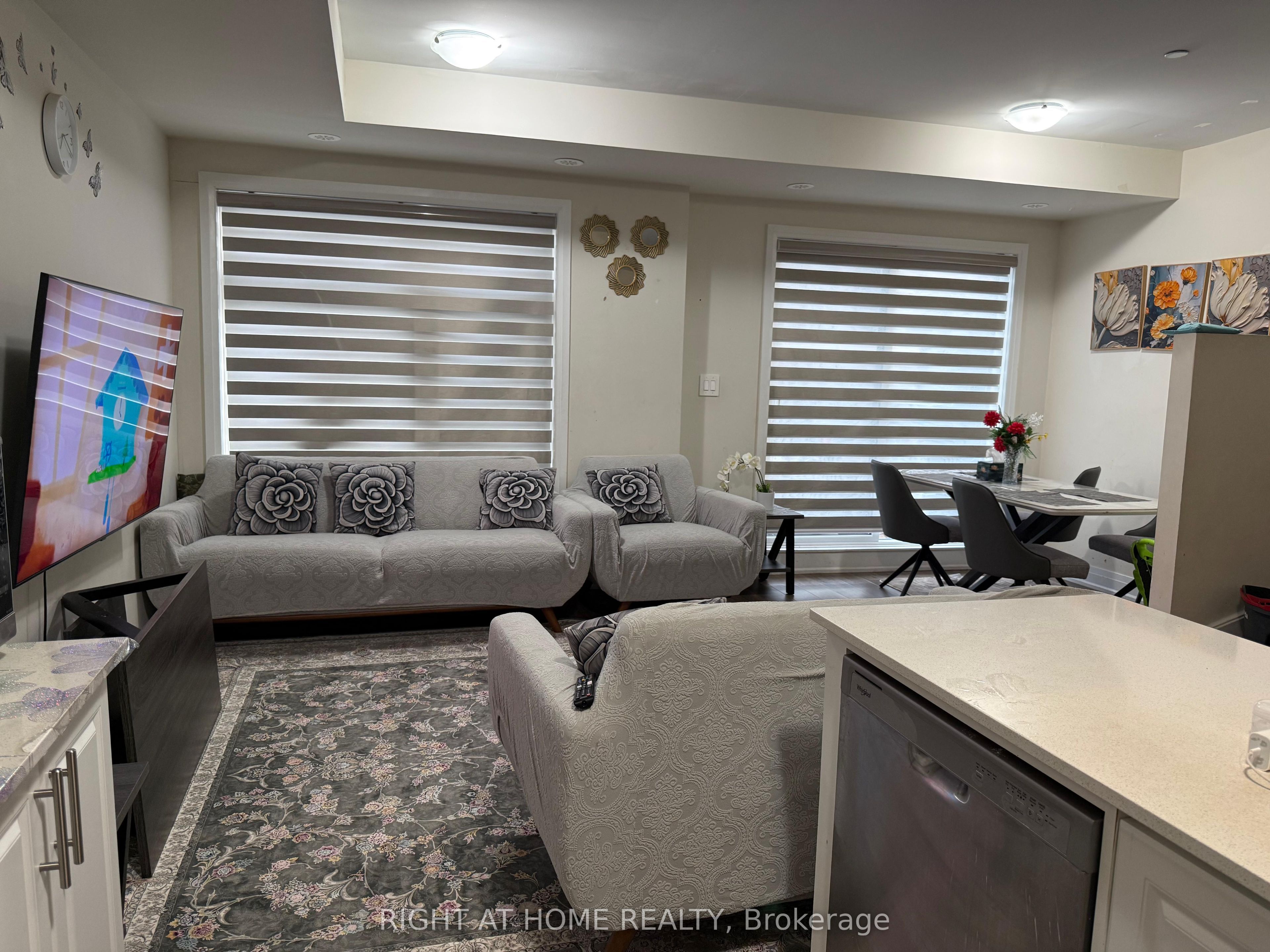 755 Omega Drive N 210, Pickering, ON L1V 1A8