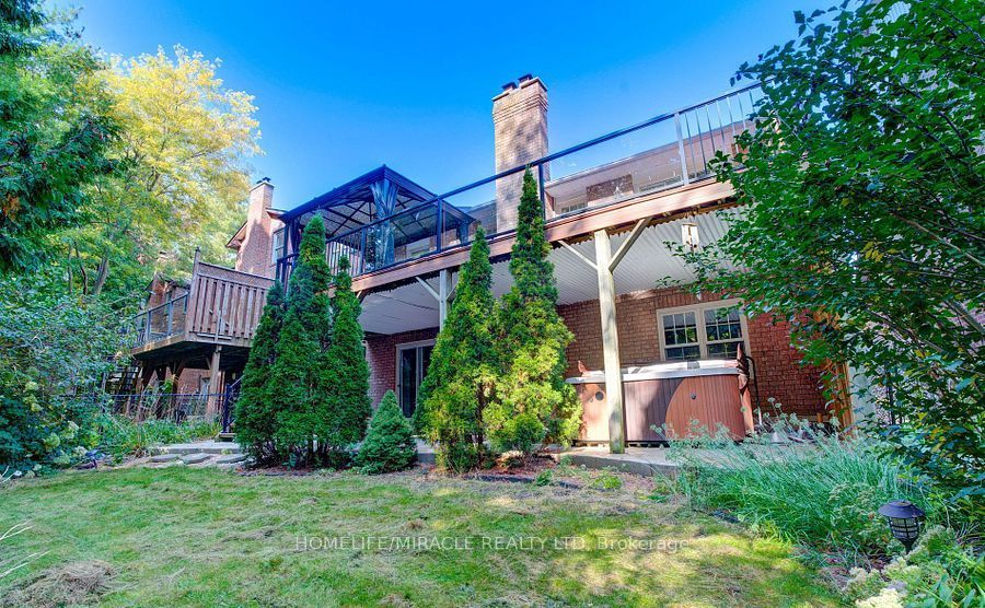905 Alanbury Crescent, Pickering, ON L1X 2S3 photo 2