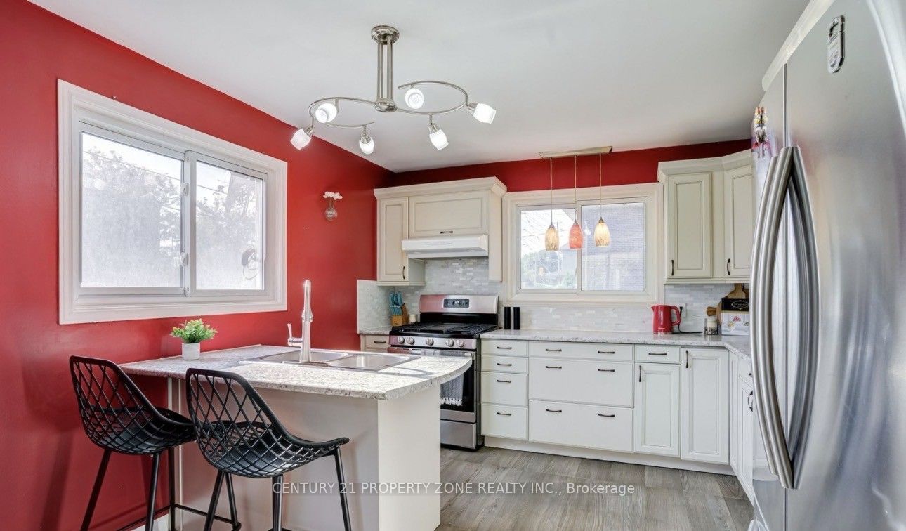 304 Fernwood Avenue, Oshawa, ON L1G 2H7 photo 4