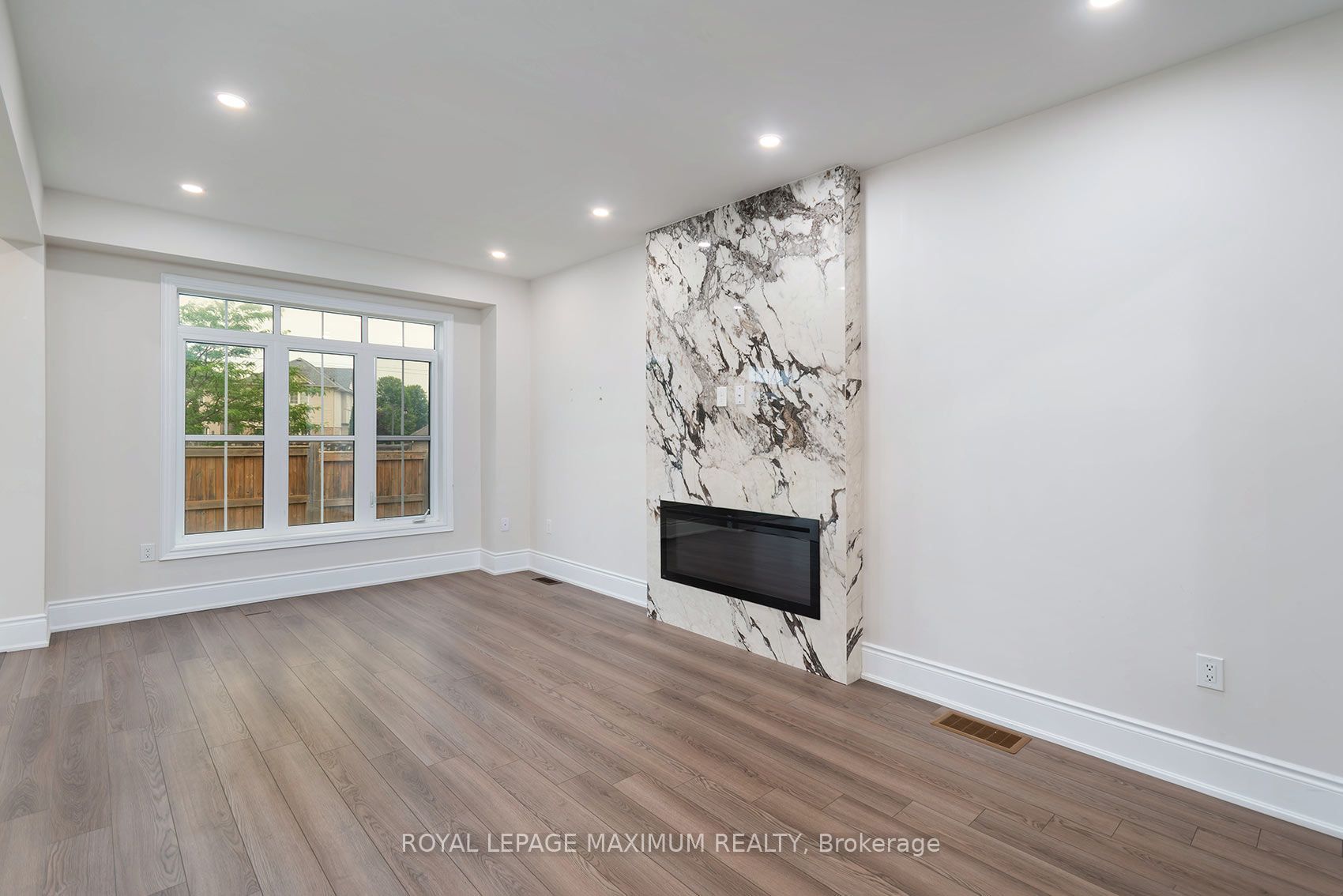 17 Brent Crescent, Clarington, ON L1C 0V9 photo 3