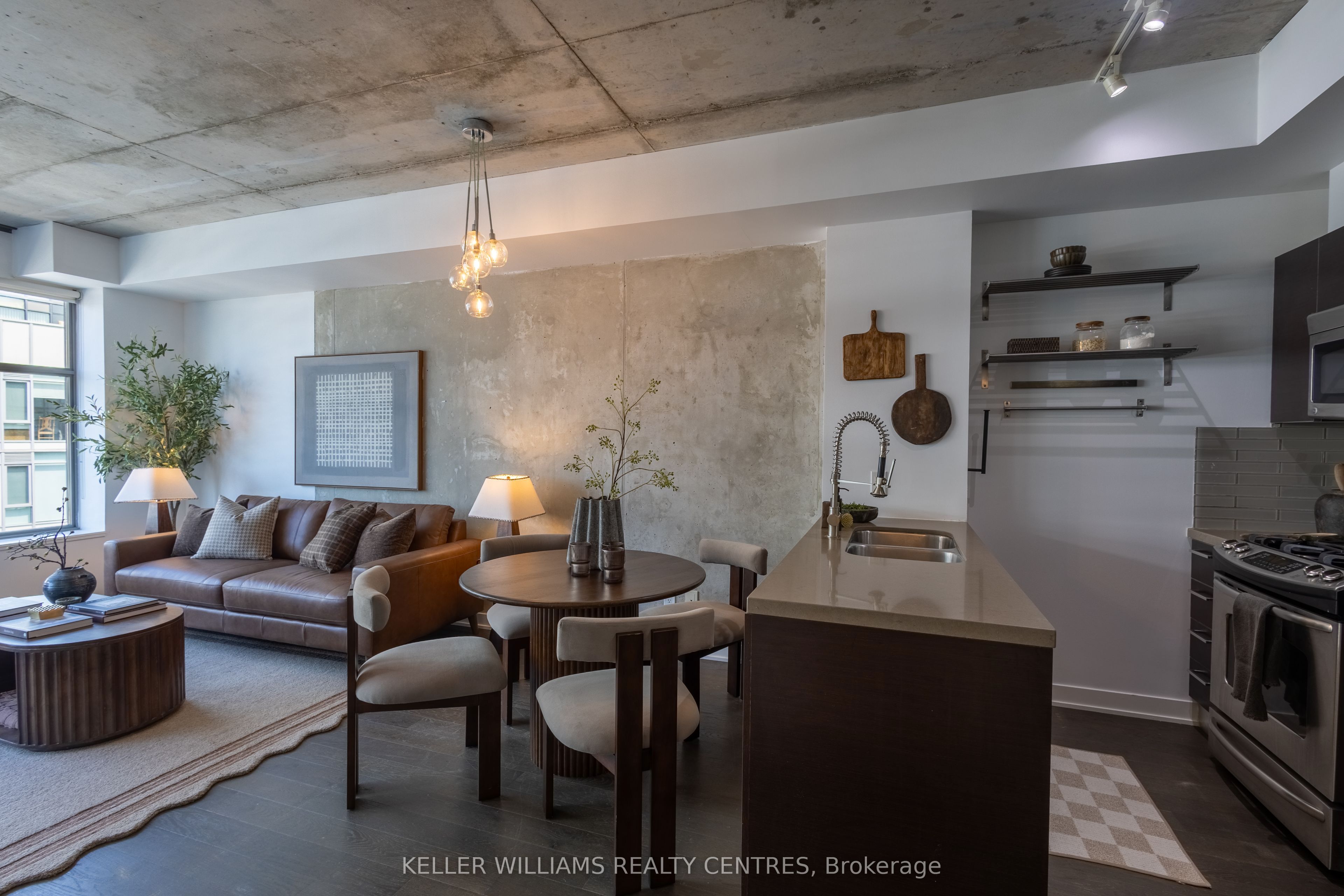 1201 Dundas Street E 806, Toronto, ON M4M 1S2 photo 4