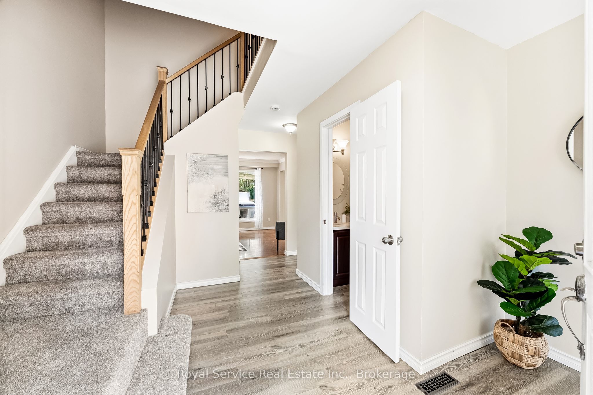 6 Gilmour Drive, Ajax, ON L1S 5J8 photo 5