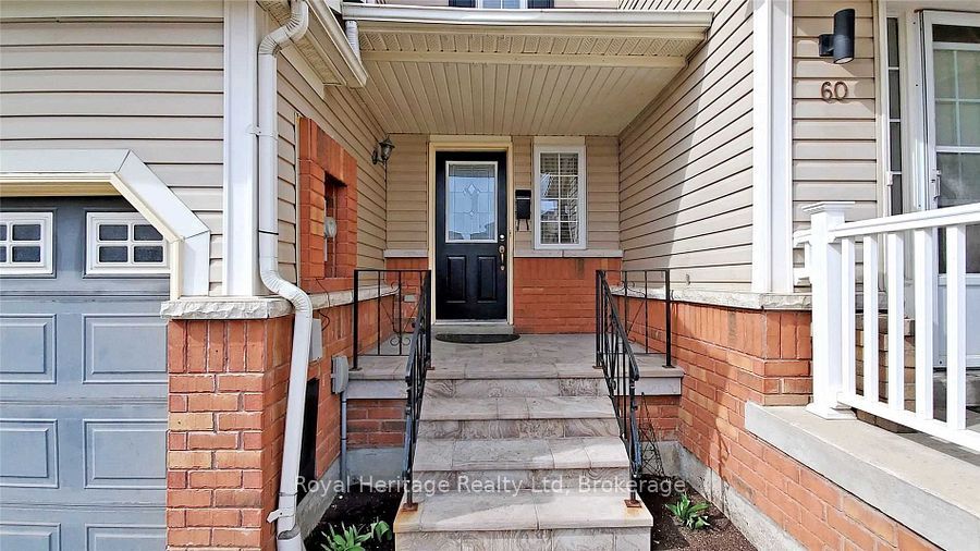 62 Barrister Avenue, Whitby, ON L1R 3H6