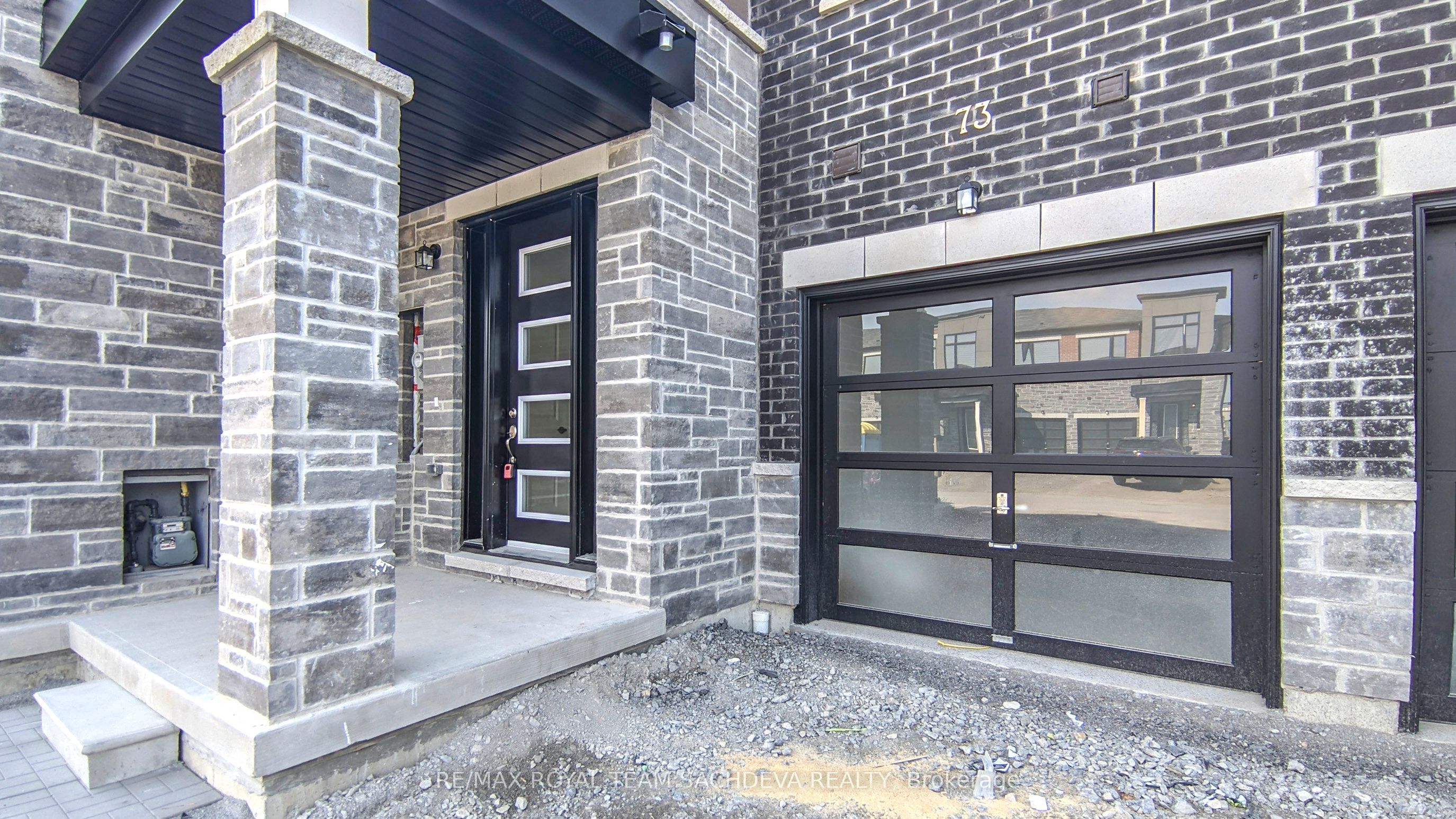 73 Pine Gate Place, Whitby, ON L1R 0S2 photo 2