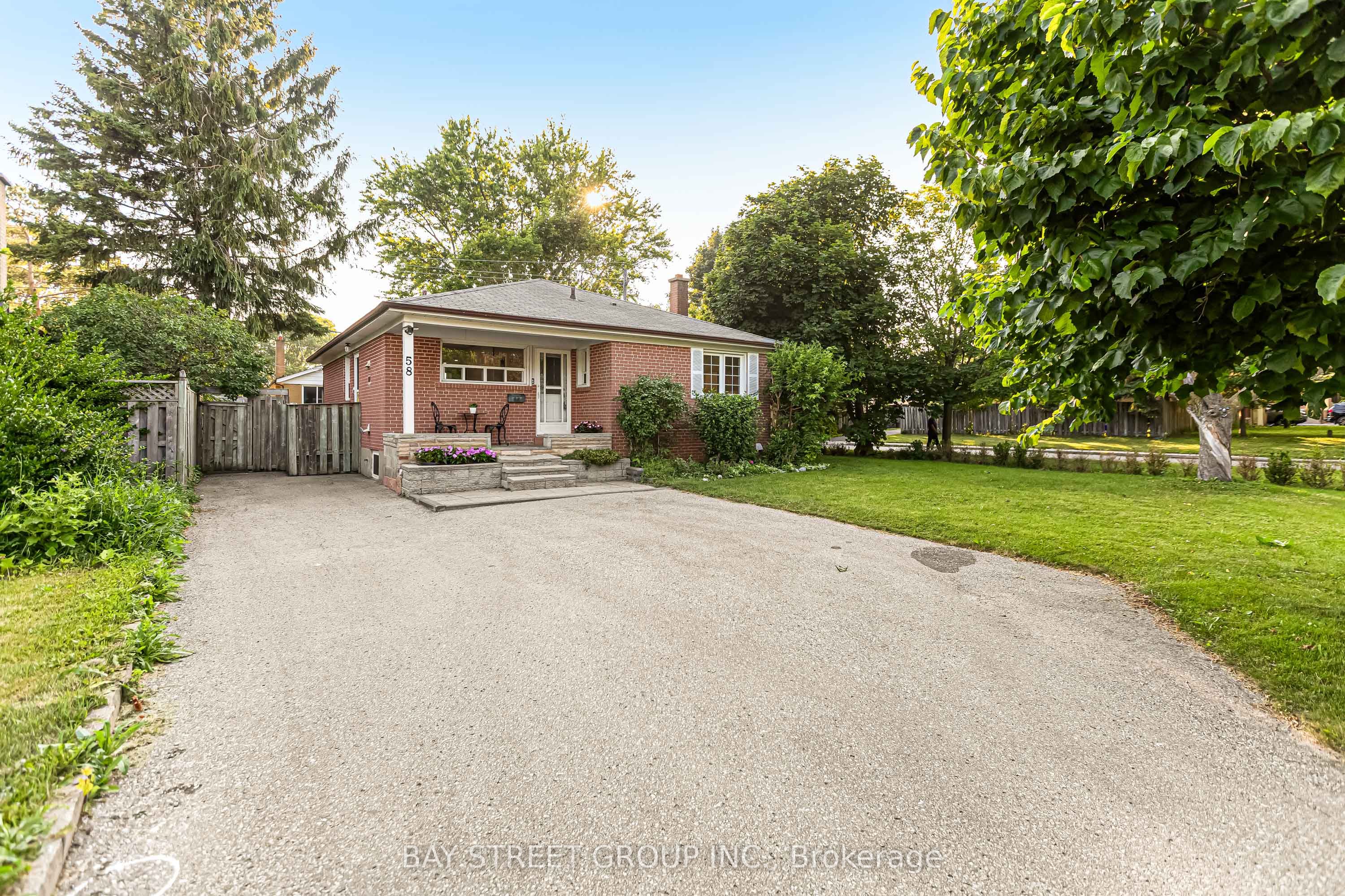58 Billingsgate Crescent, Ajax, ON L1S 2R9
