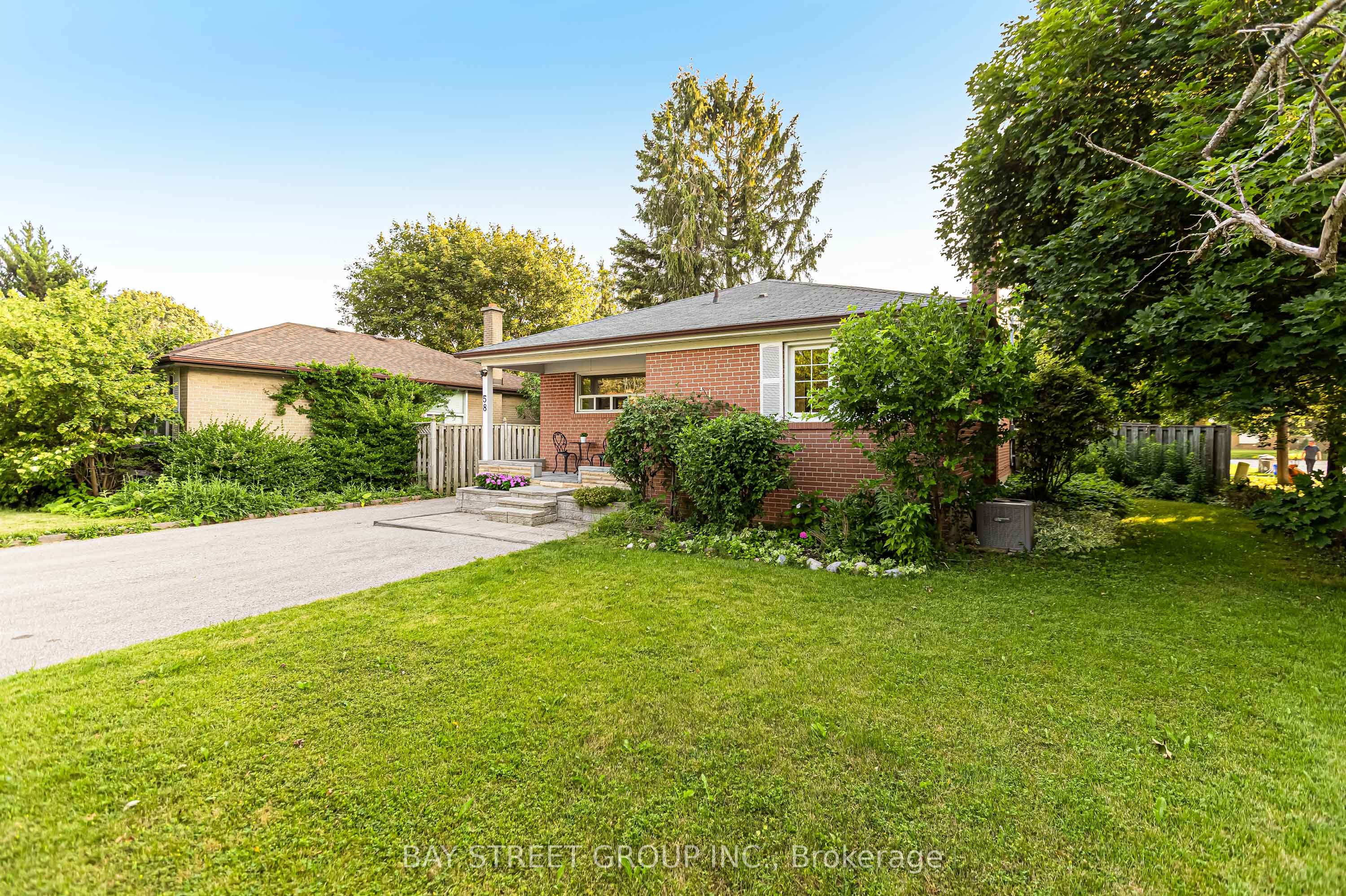 58 Billingsgate Crescent, Ajax, ON L1S 2R9 photo 3