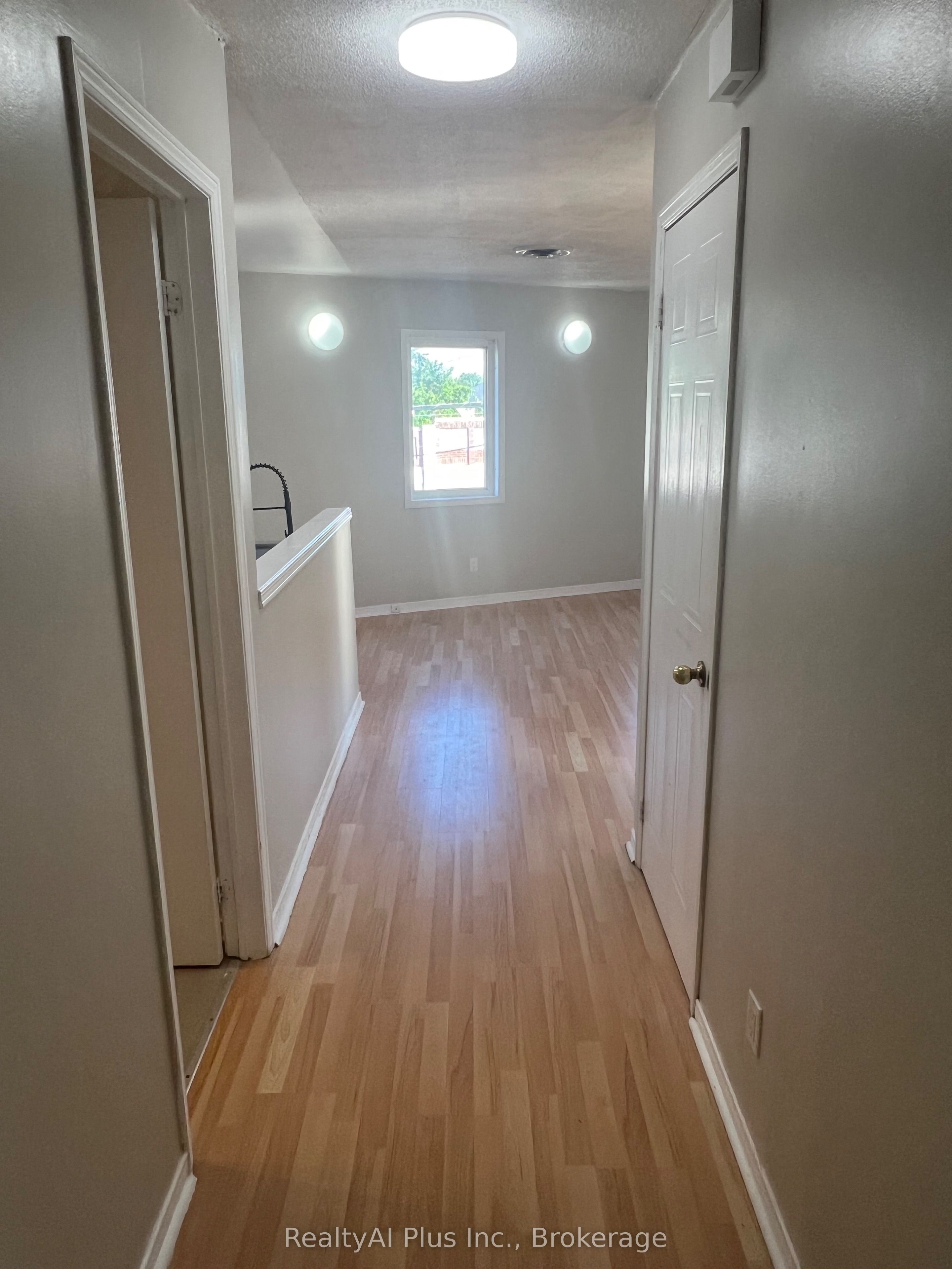 1569A Kingston Road, Toronto, ON M1N 1R9 photo 5