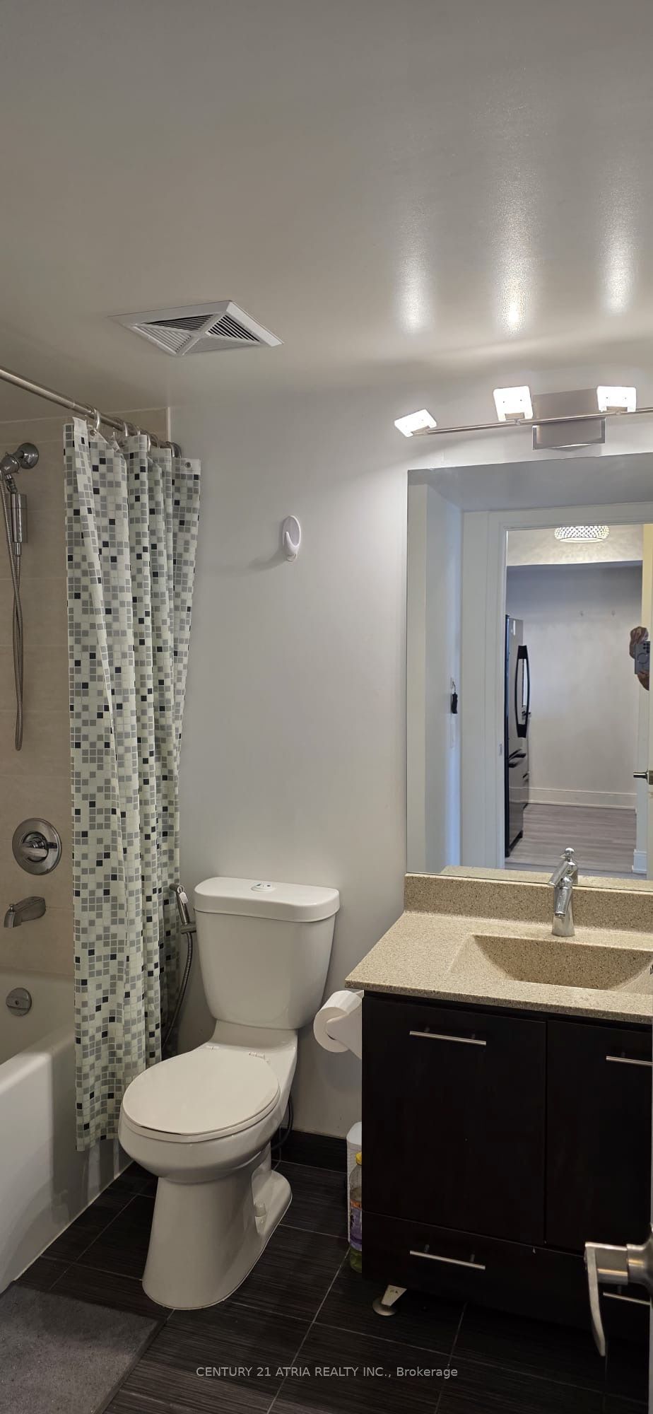125 Village Green Square 2807, Toronto, ON M1S 0G3 photo 3