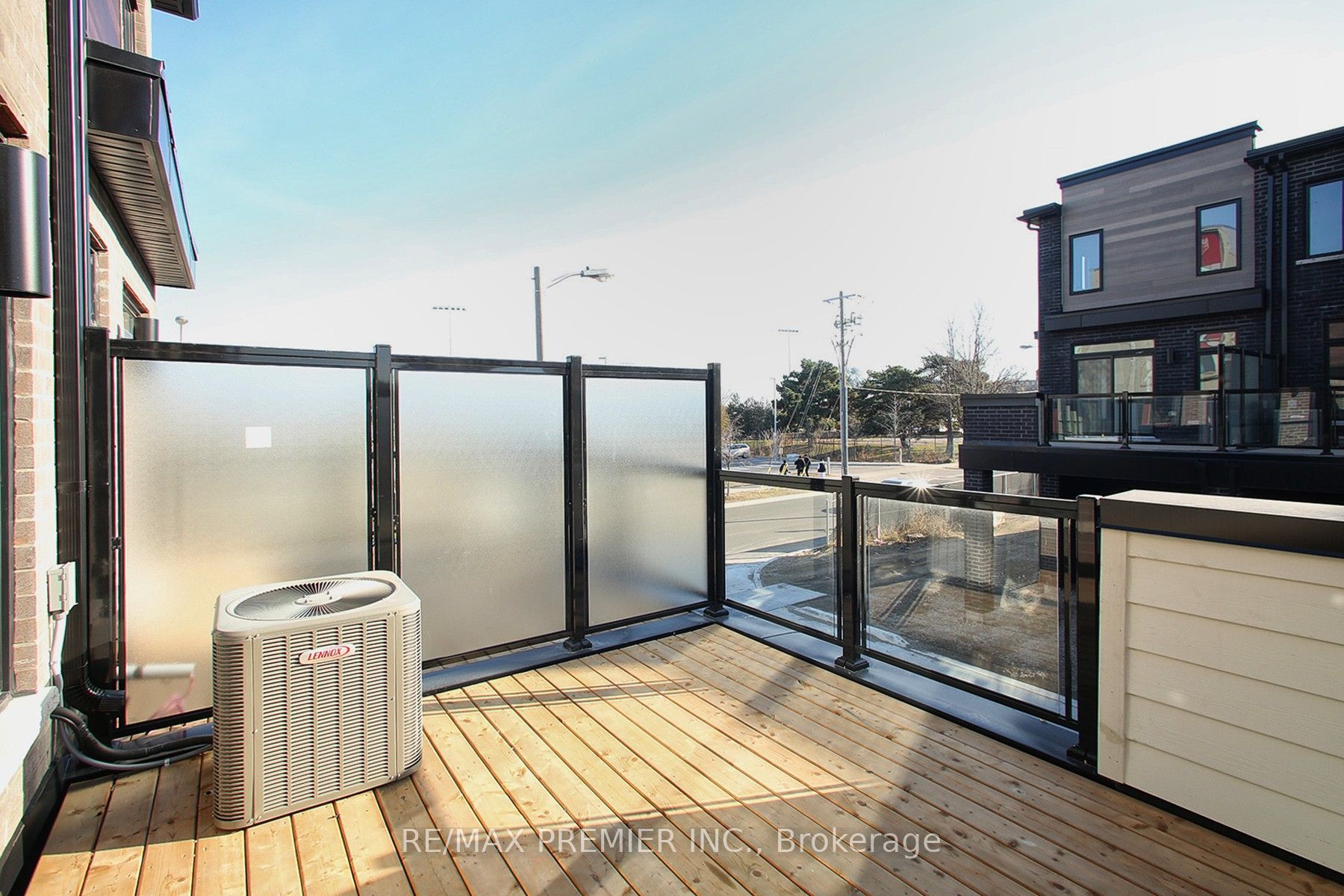 128 Brockley Drive, Toronto, ON M1P 0G3