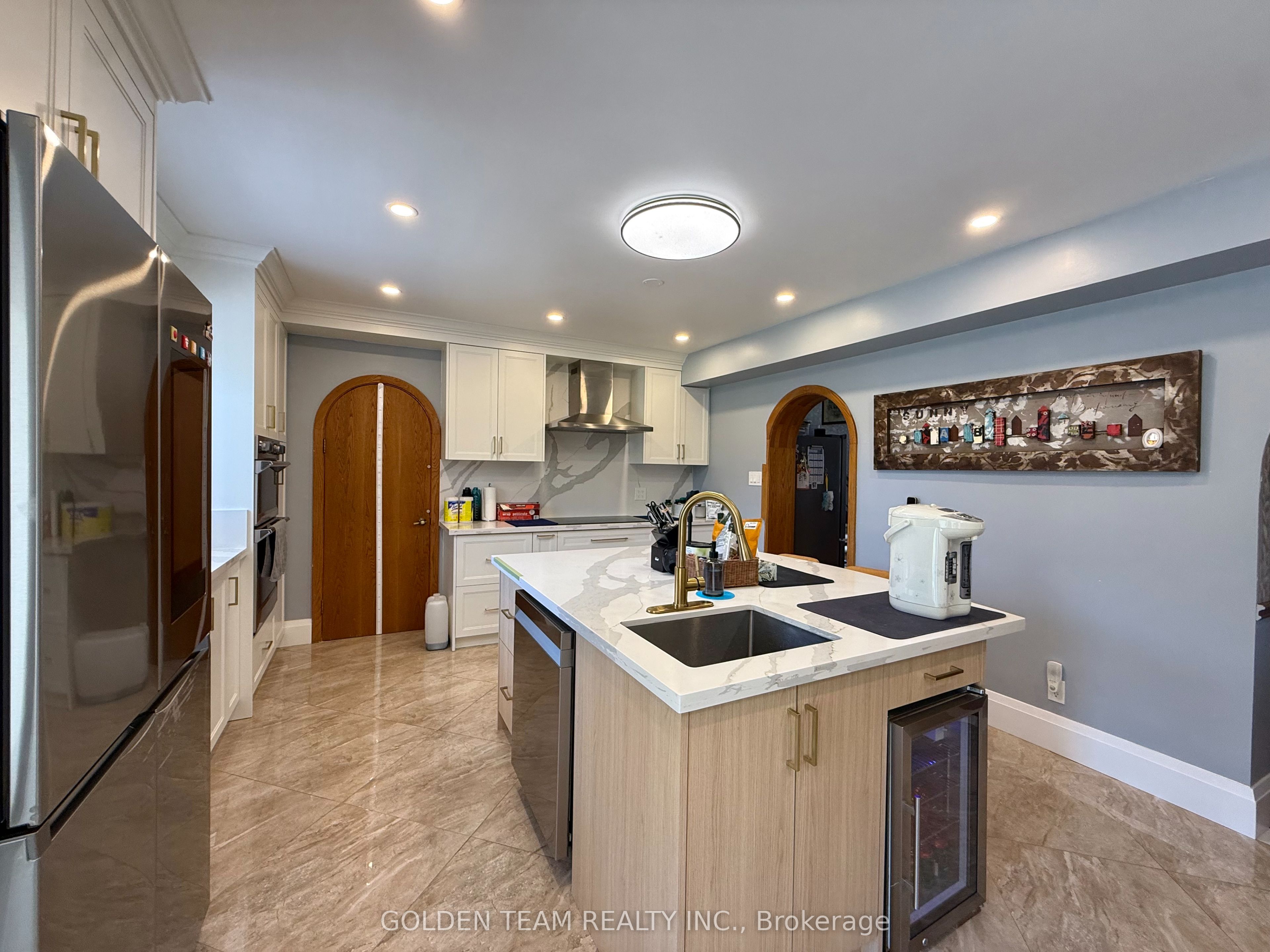 11 Amiens Road, Toronto, ON M1E 3S5 photo 4