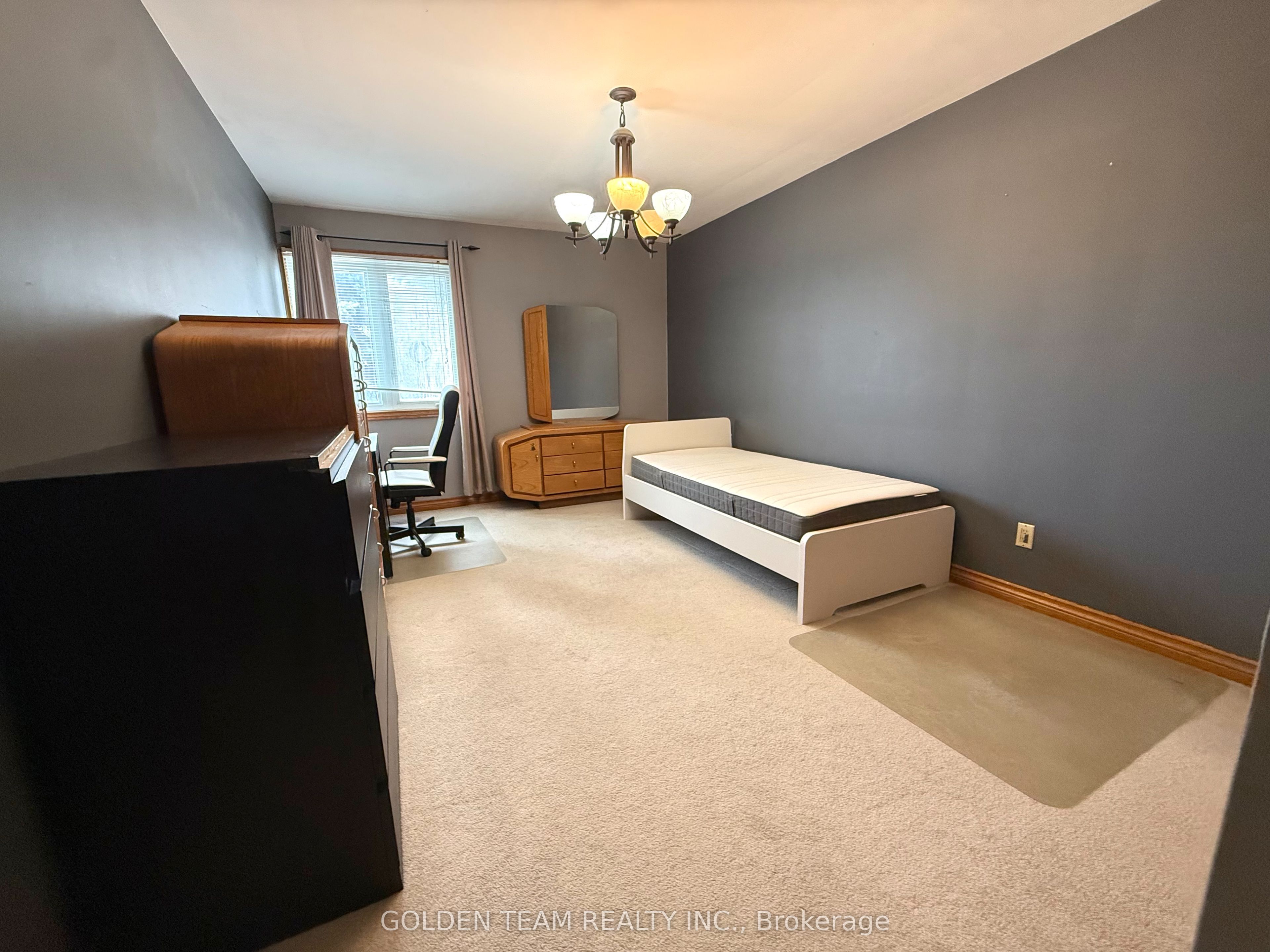 11 Amiens Road, Toronto, ON M1E 3S5 photo 5