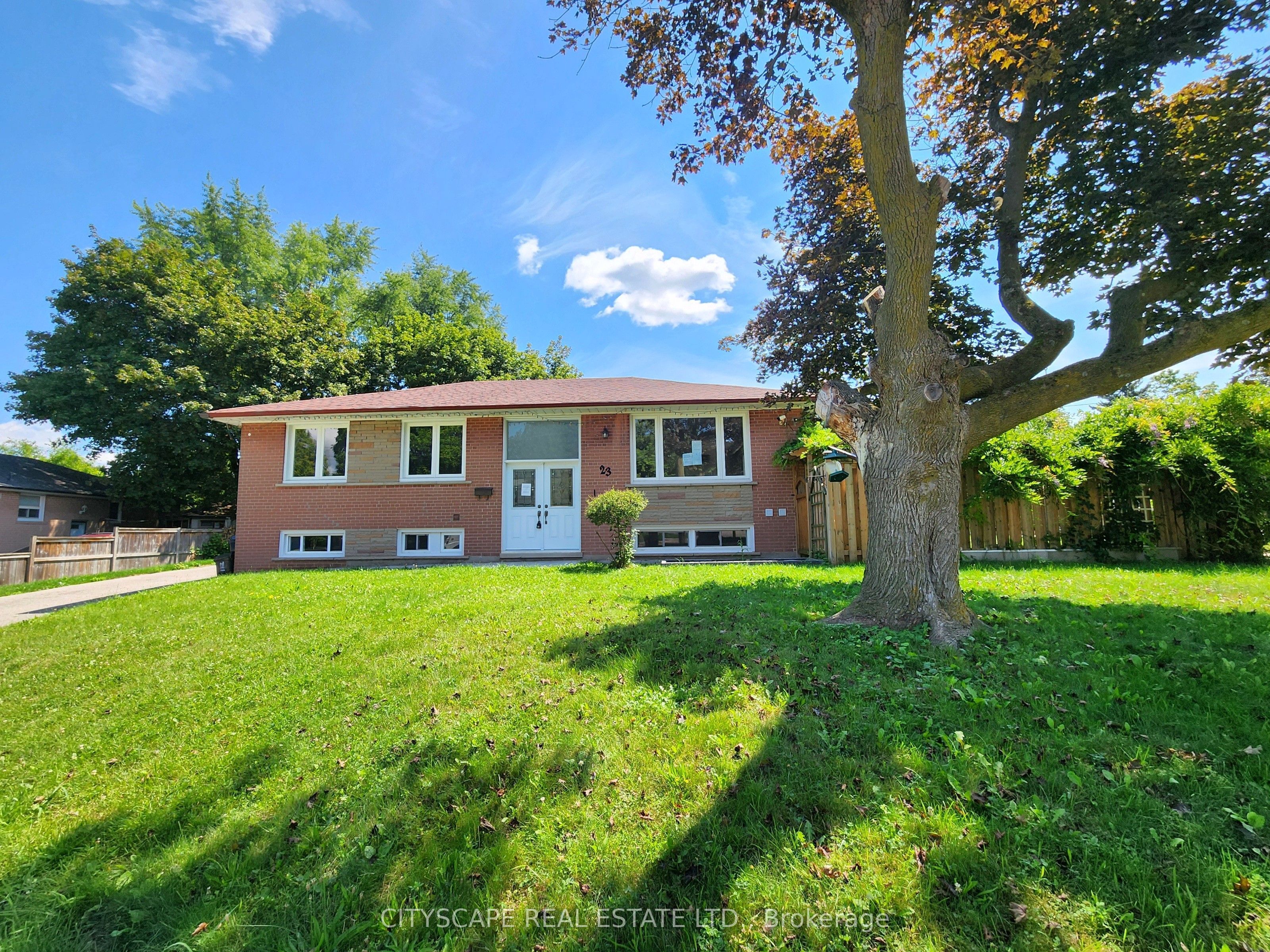 23 MANORWOOD Road, Toronto, ON M1P 4G8 photo 2