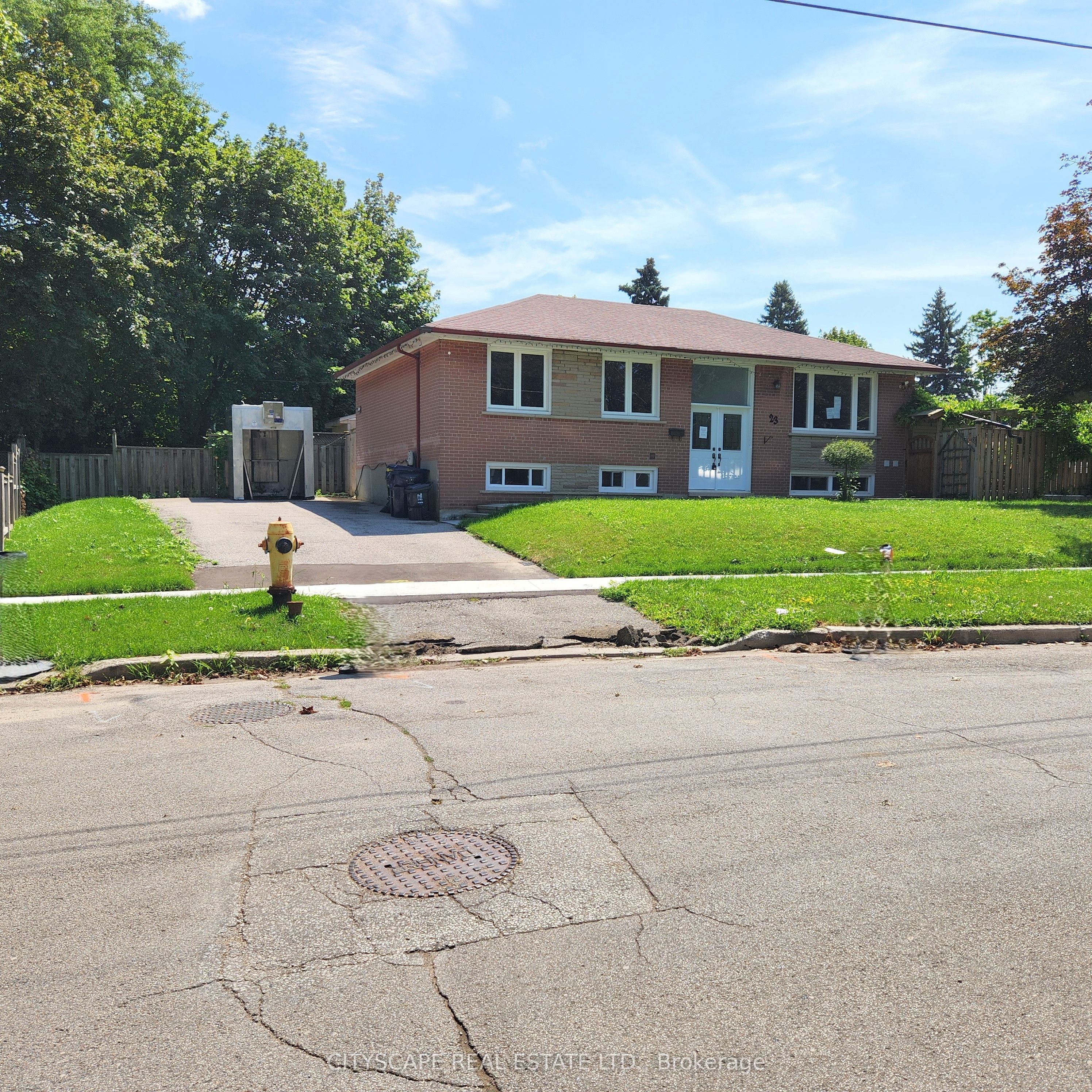 23 MANORWOOD Road, Toronto, ON M1P 4G8 photo 3