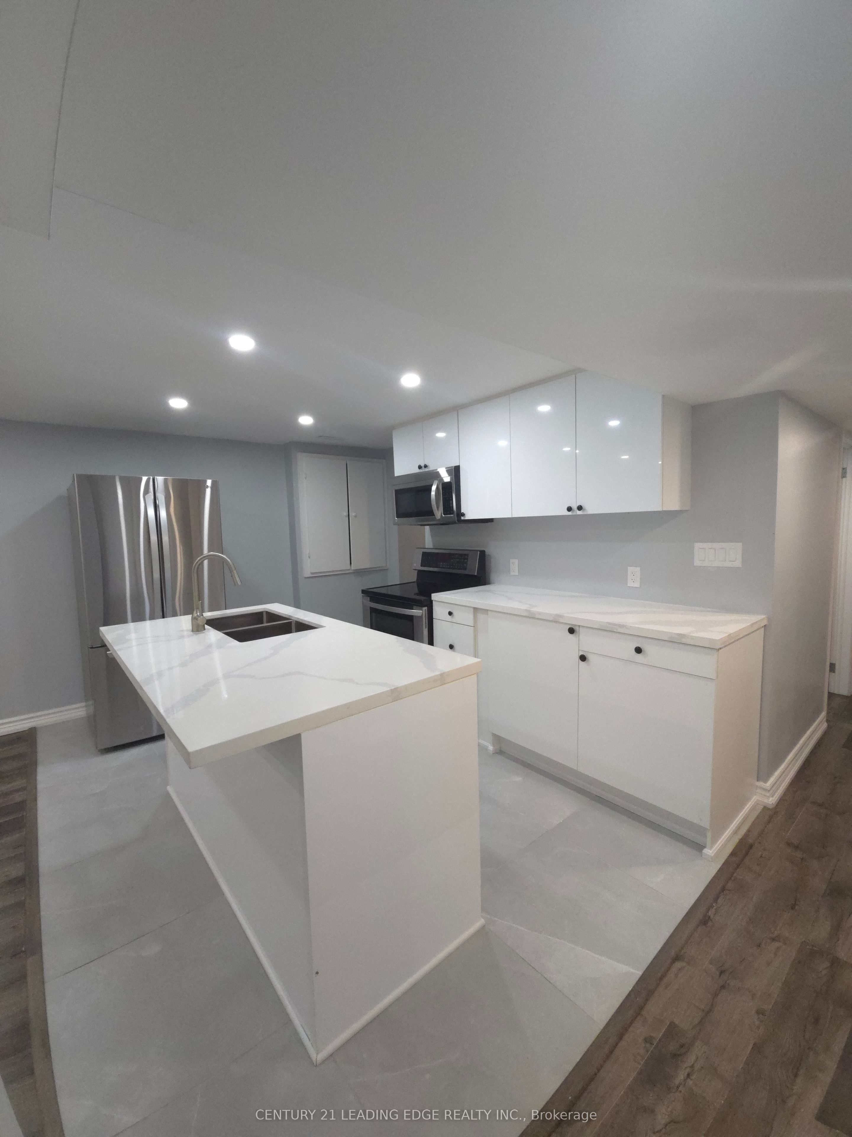 112 Ravenscroft Road, Ajax, ON L1T 1X1 photo 2
