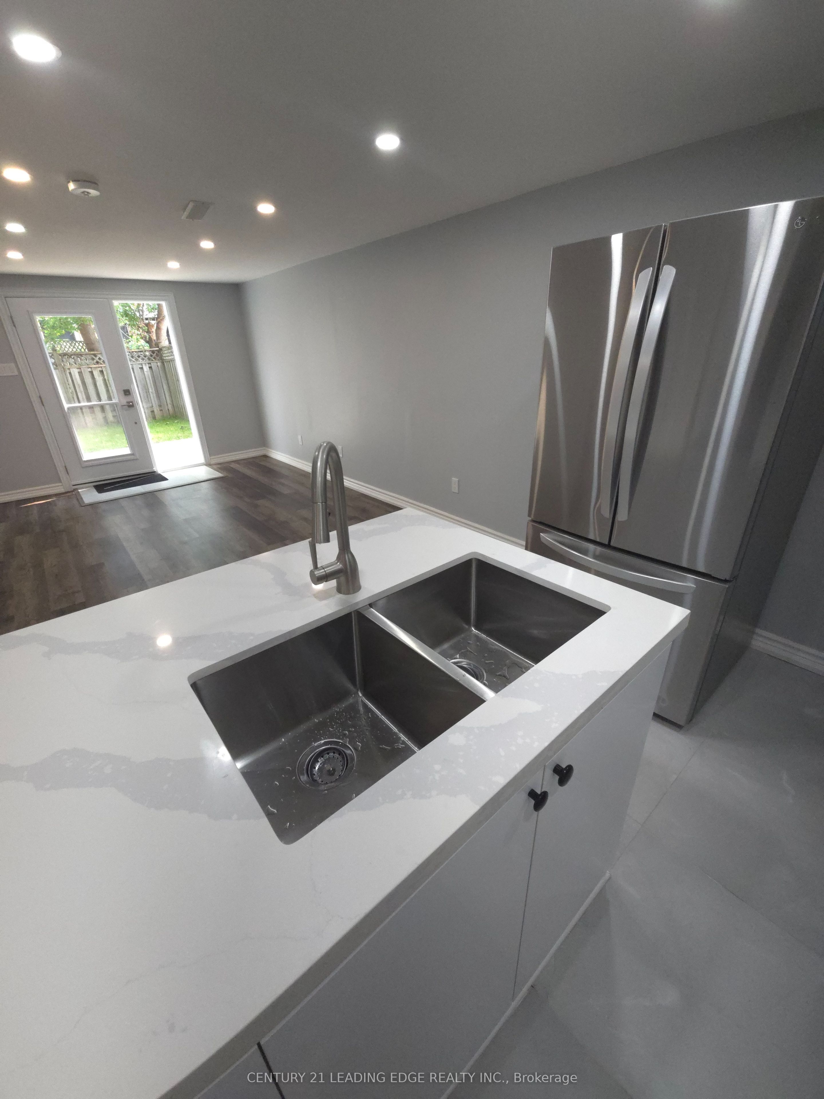 112 Ravenscroft Road, Ajax, ON L1T 1X1 photo 4