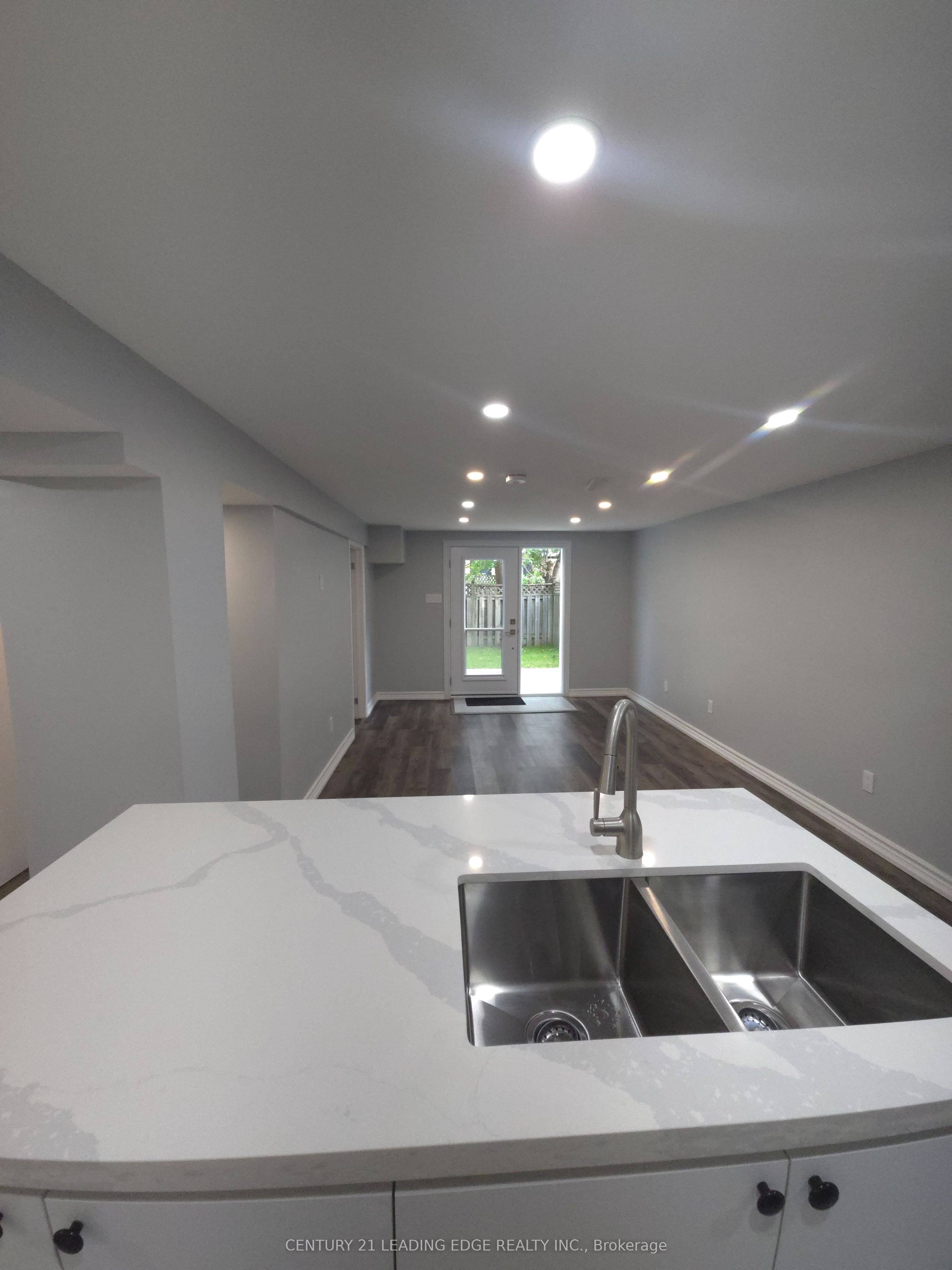 112 Ravenscroft Road, Ajax, ON L1T 1X1 photo 5
