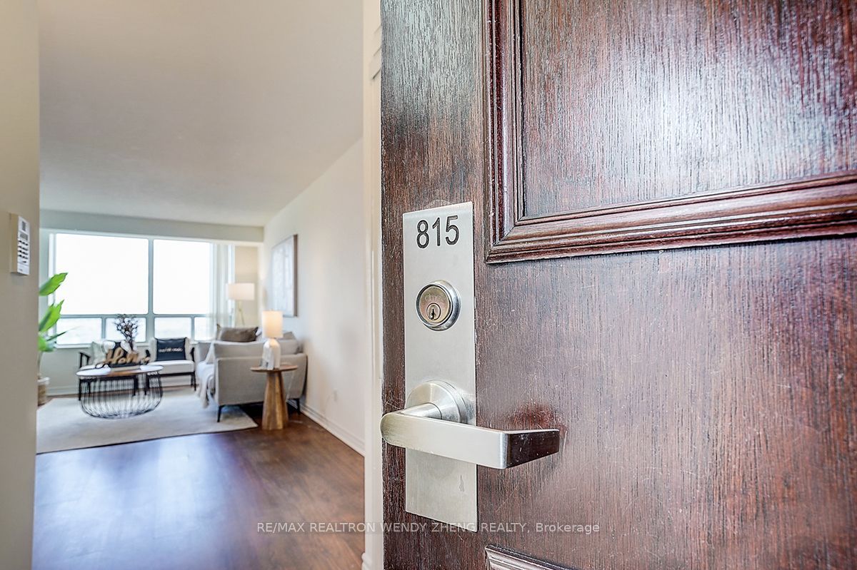 1883 Mcnicoll Avenue 815, Toronto, ON M1V 5M3 photo 5