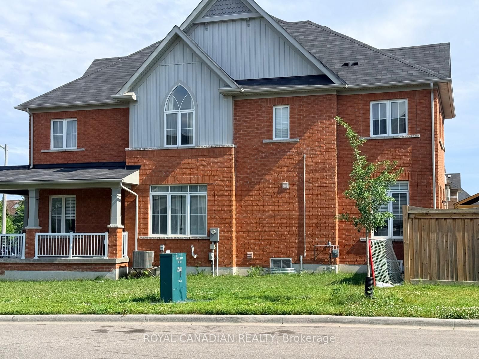 64 Lyle Drive, Clarington, ON L1C 0V8
