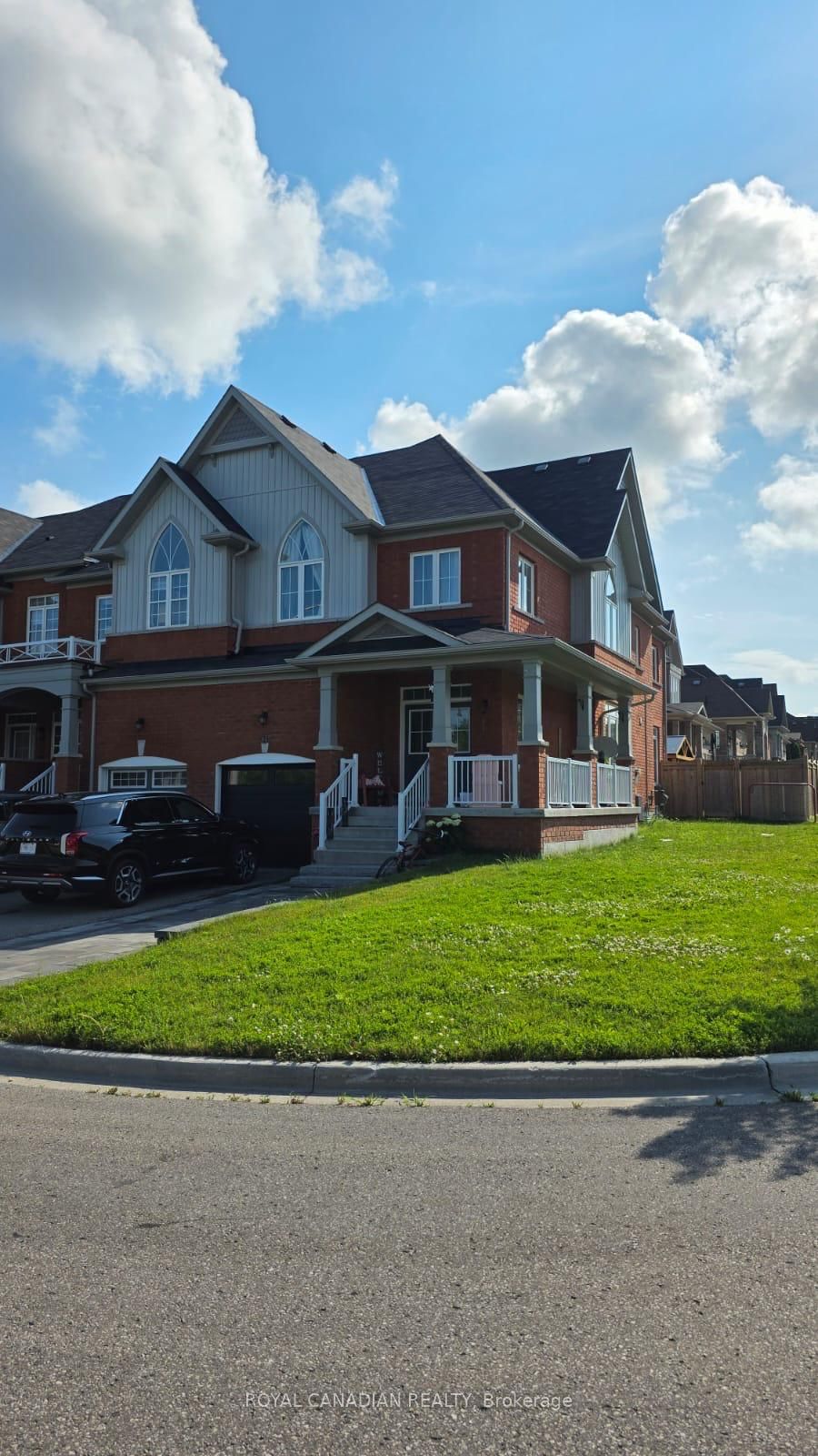 64 Lyle Drive, Clarington, ON L1C 0V8 photo 2