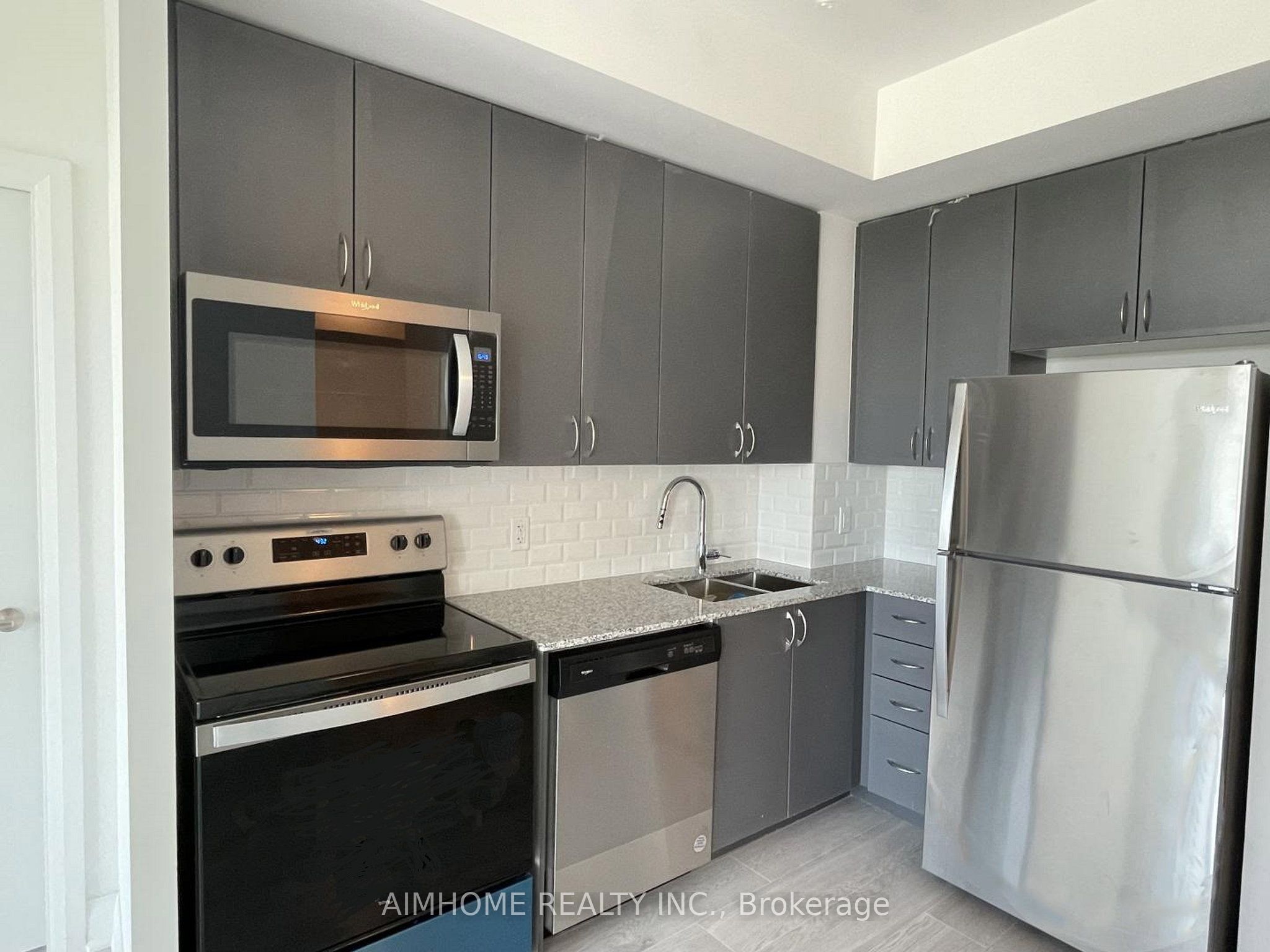 3220 Sheppard Avenue E 618, Toronto, ON M1T 0B7 photo 2