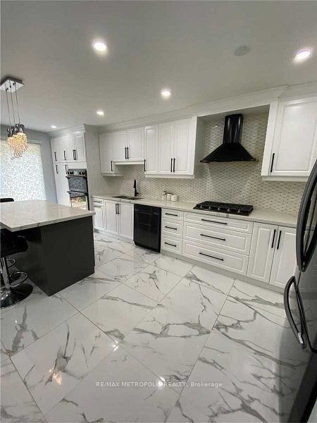 139 Hibbard Drive Main, Ajax, ON L1Z 1G3 photo 5