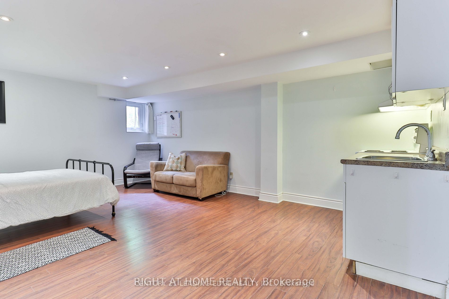 143 Gamble Avenue (Bsmt), Toronto, ON M4J 2P2 photo 3