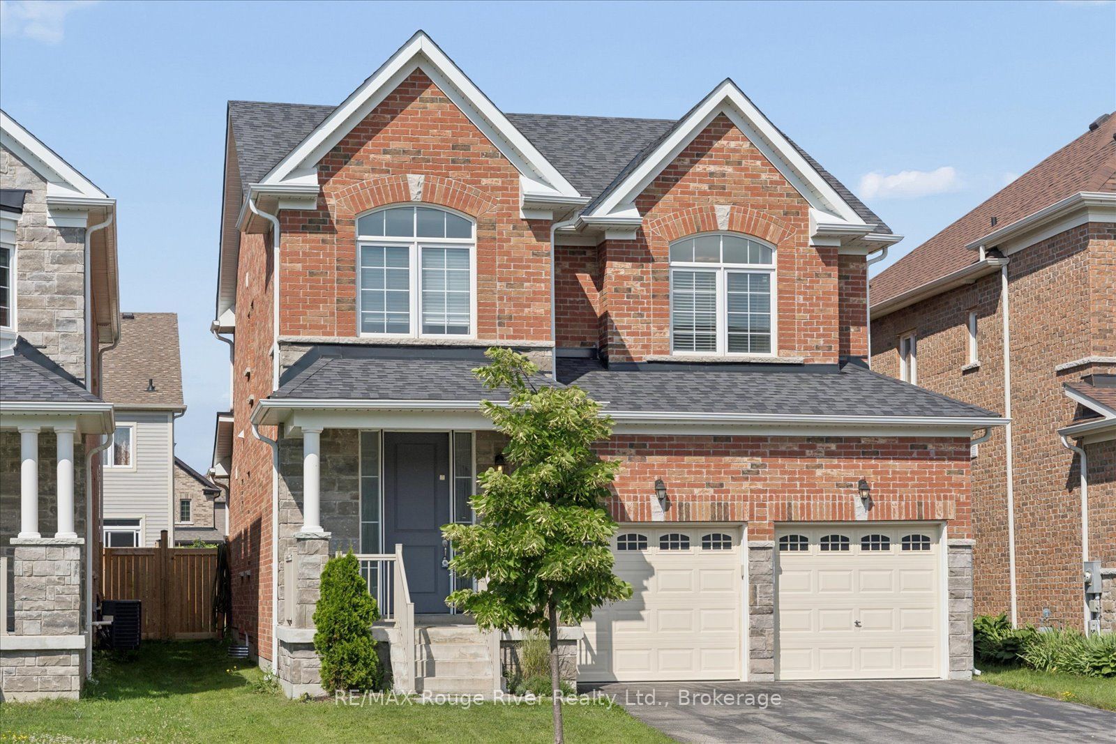 12 Bill Hutchinson Crescent, Clarington, ON L1C 7E1 photo 2