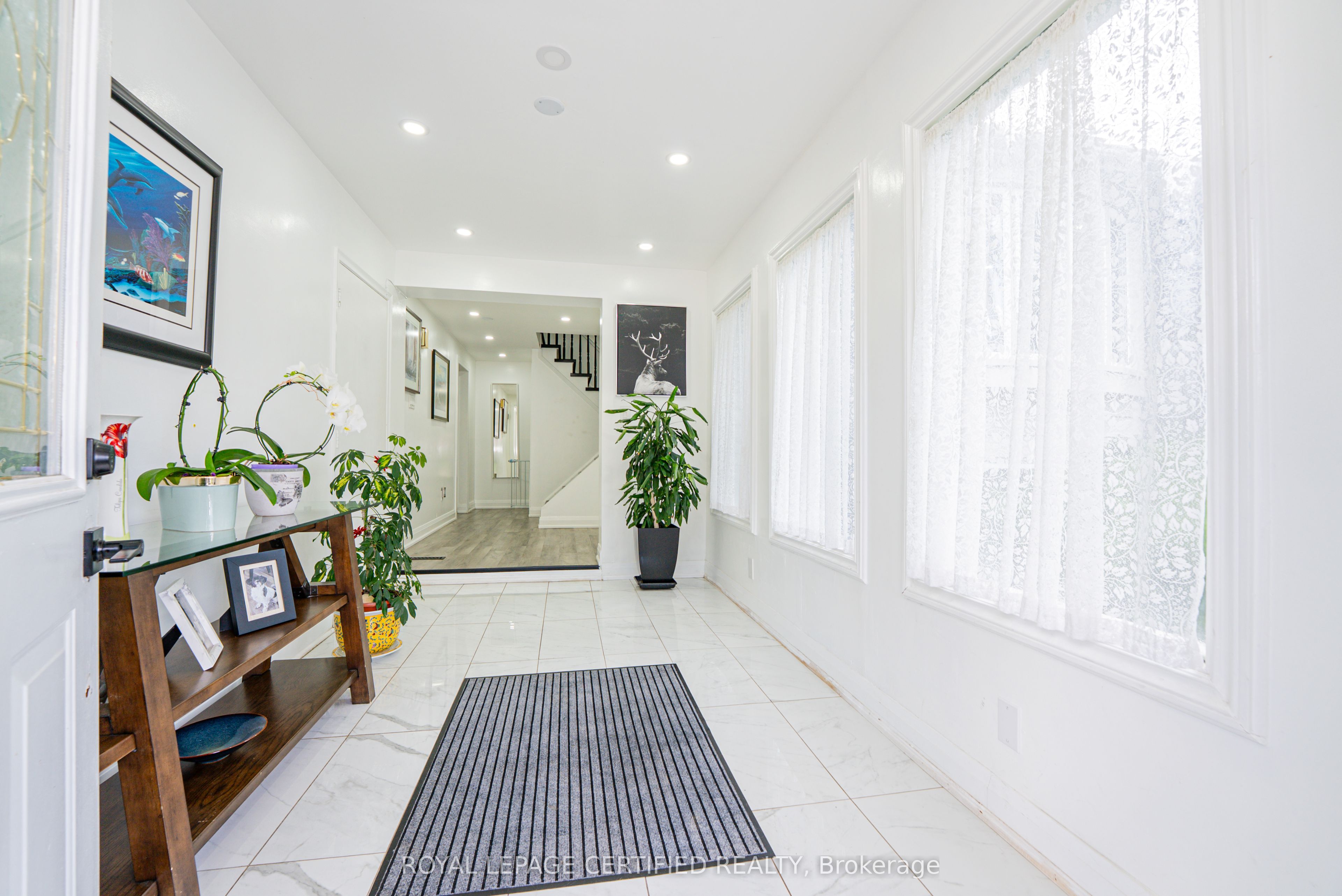 48 Highcastle Road, Toronto, ON M1E 4N1 photo 4