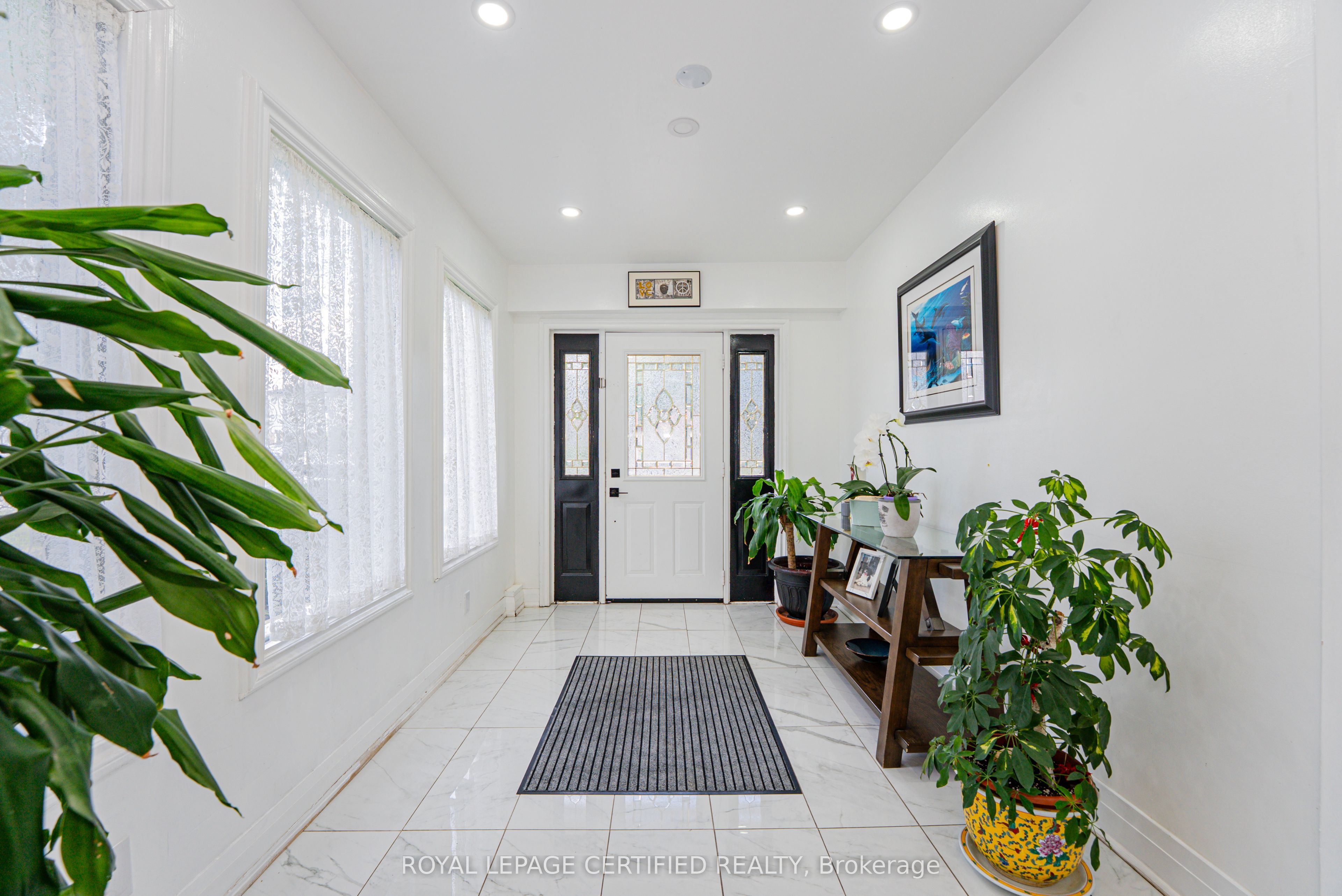48 Highcastle Road, Toronto, ON M1E 4N1 photo 5