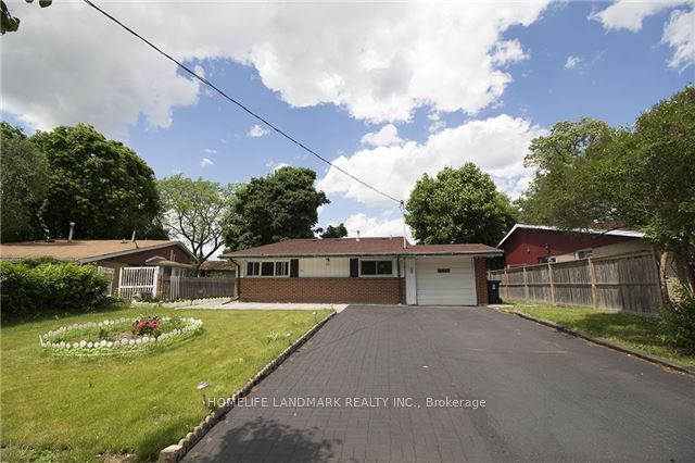 24 Highbrook Drive, Toronto, ON M1P 3L3