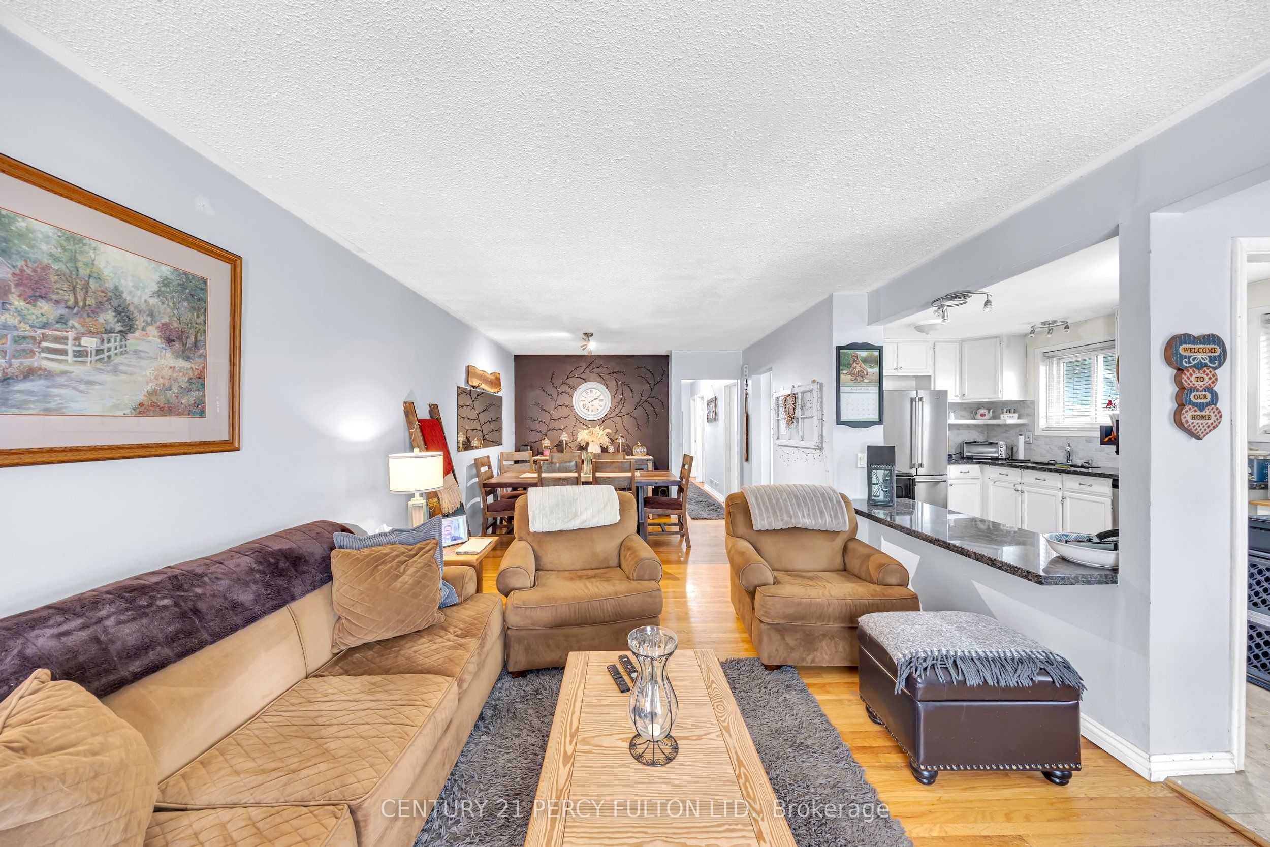 719 Balaton Avenue, Pickering, ON L1W 1W3 photo 5