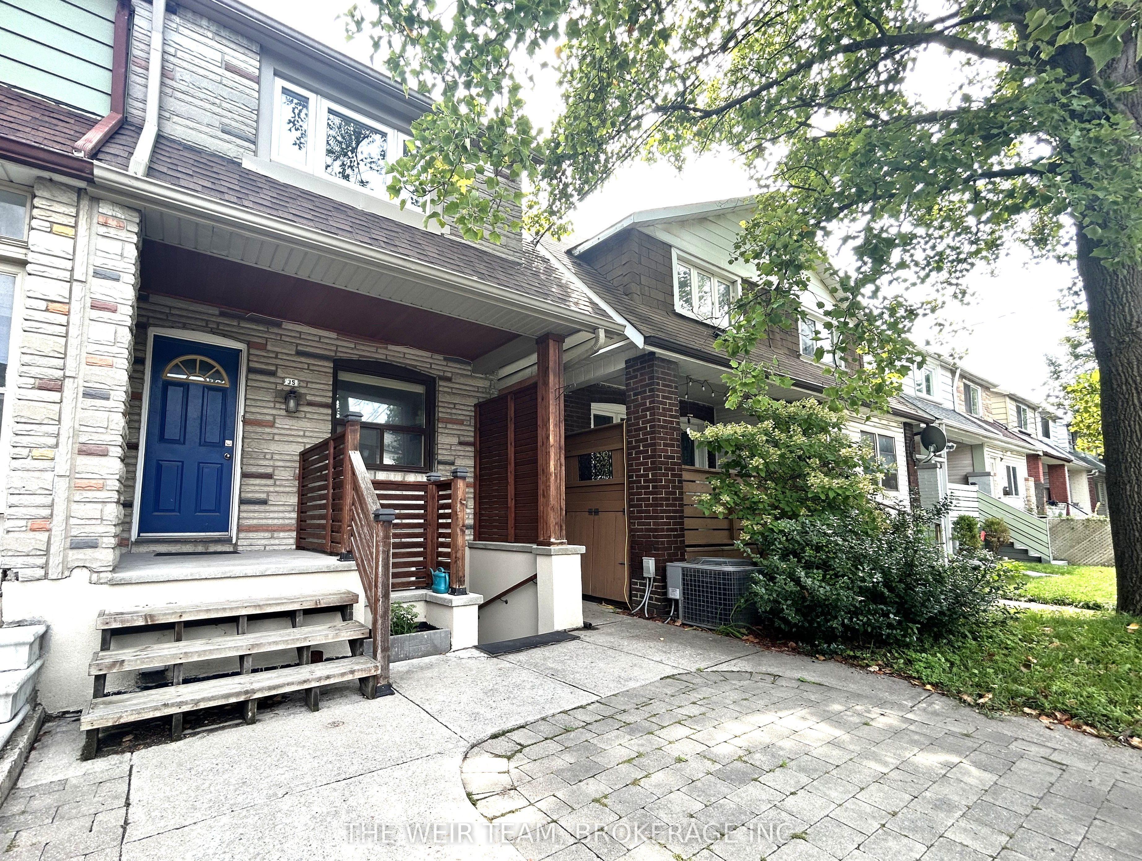35 Rushbrooke Avenue Upper, Toronto, ON M4M 3A8