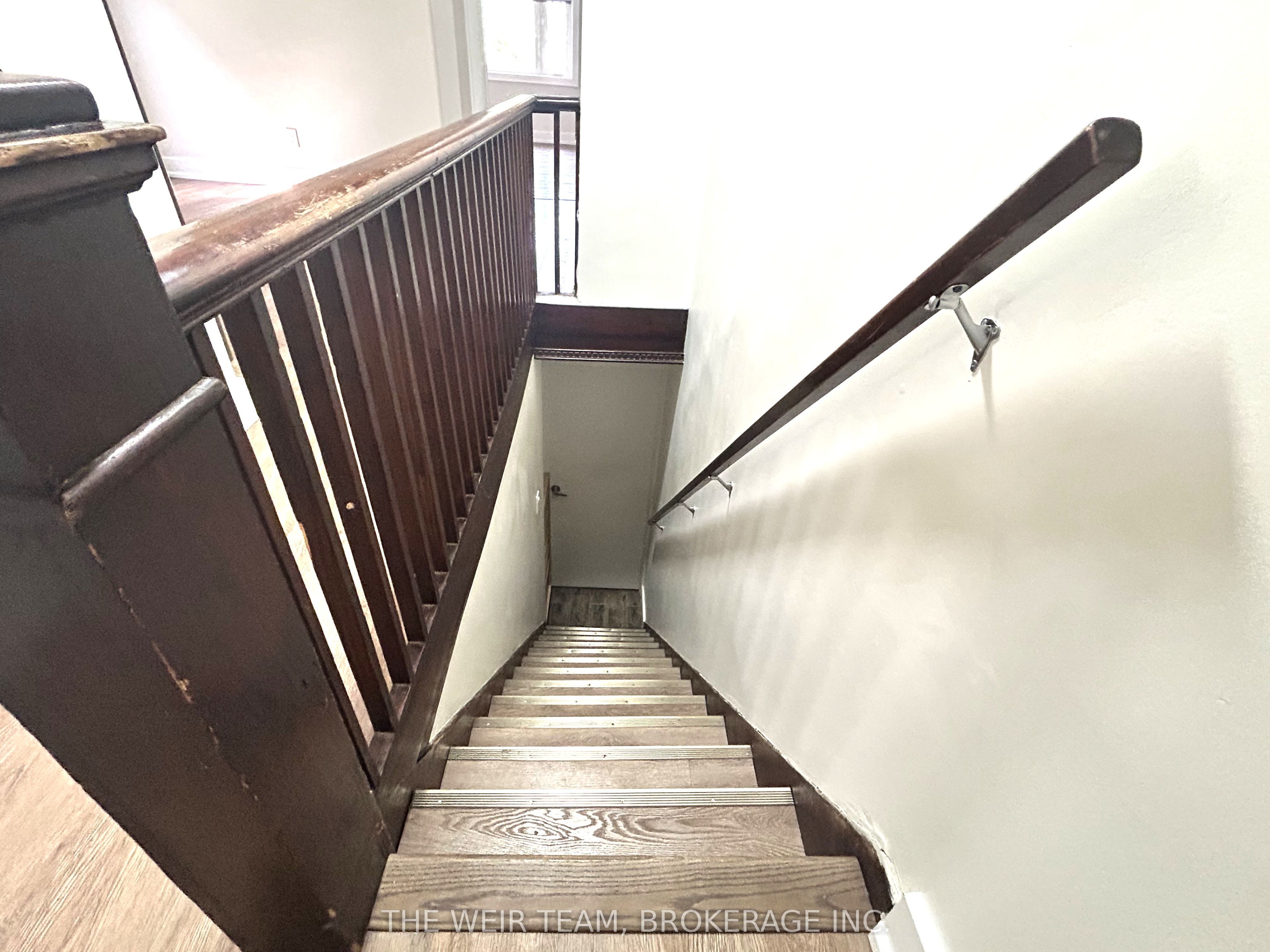 35 Rushbrooke Avenue Upper, Toronto, ON M4M 3A8 photo 2