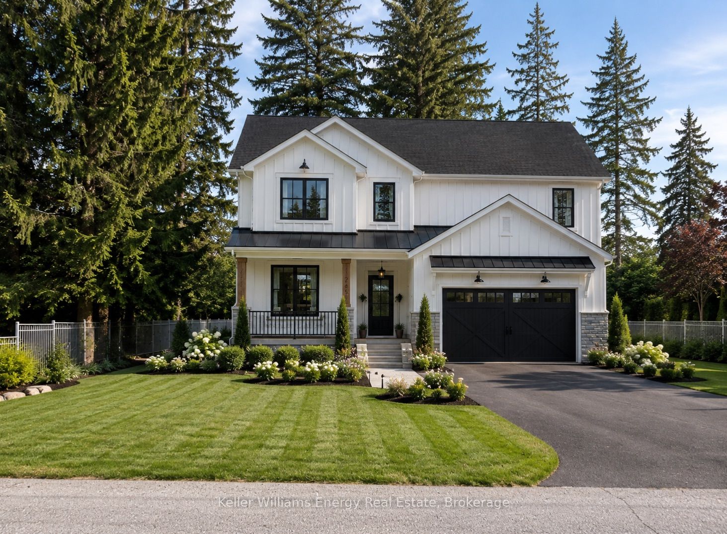 52 Cobbledick Street, Clarington, ON L0B 1M0