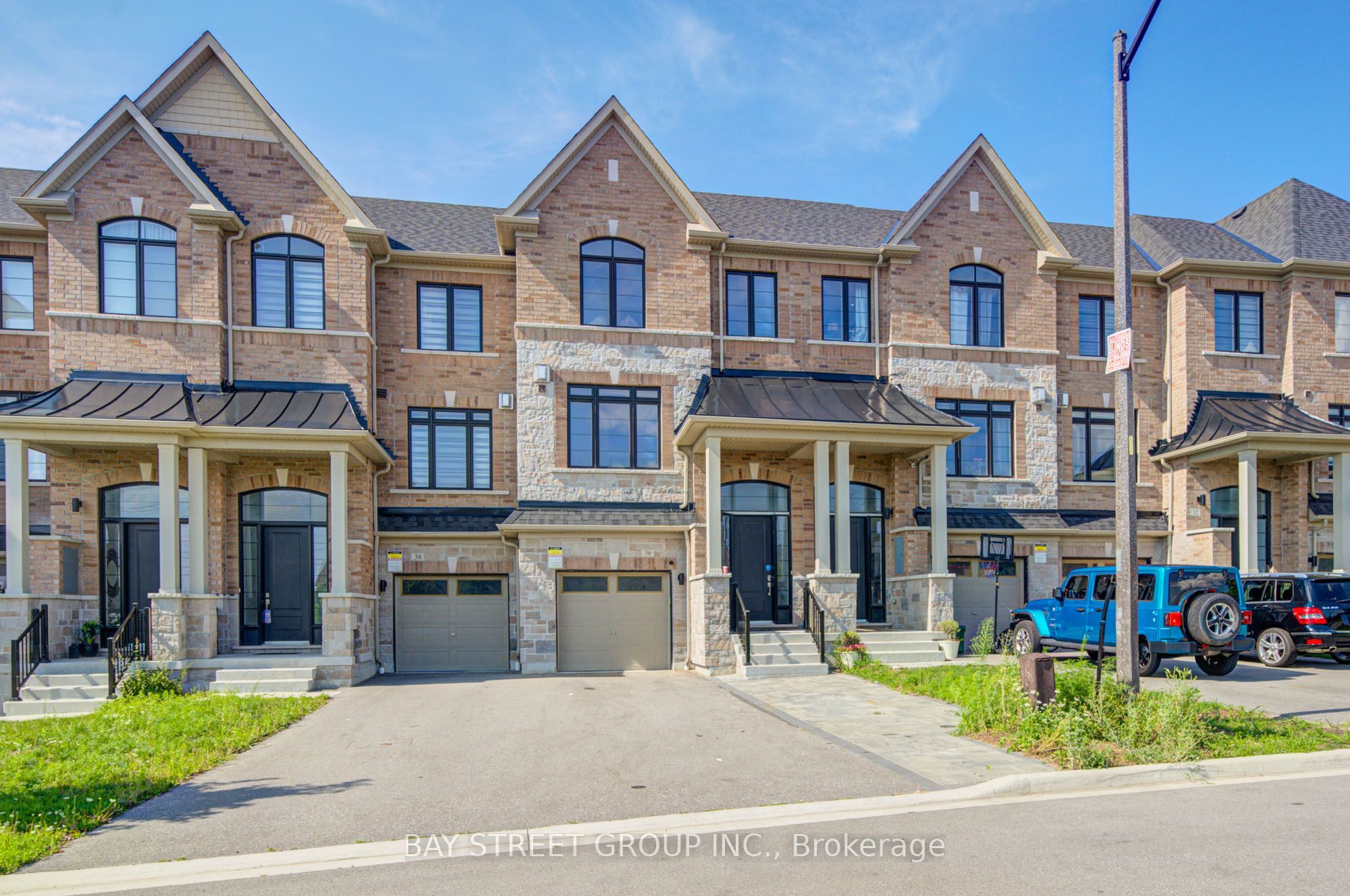 36 Elkington Crescent, Whitby, ON L1P 0L7