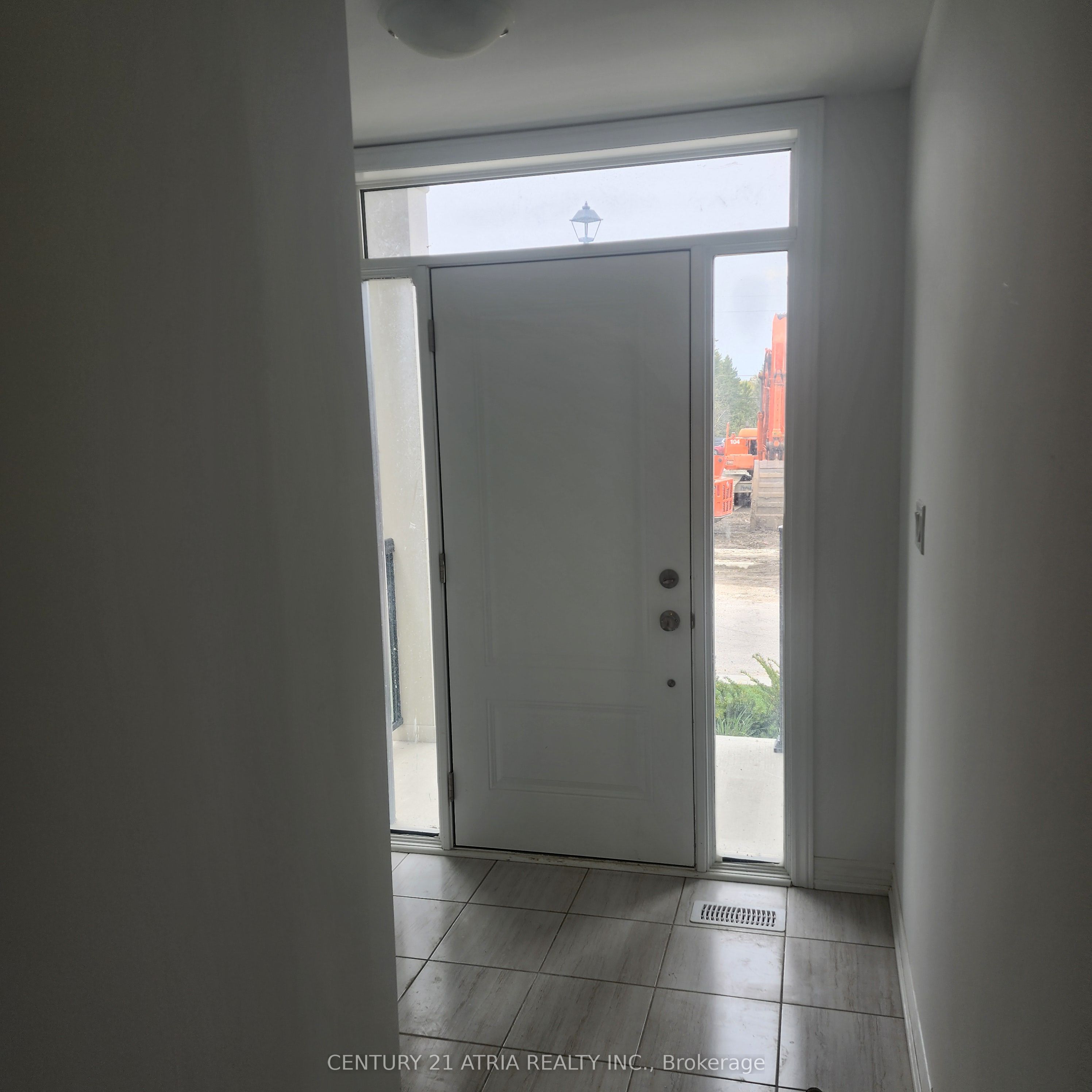 791 Chinook Path, Oshawa, ON L1H 0B1 photo 2