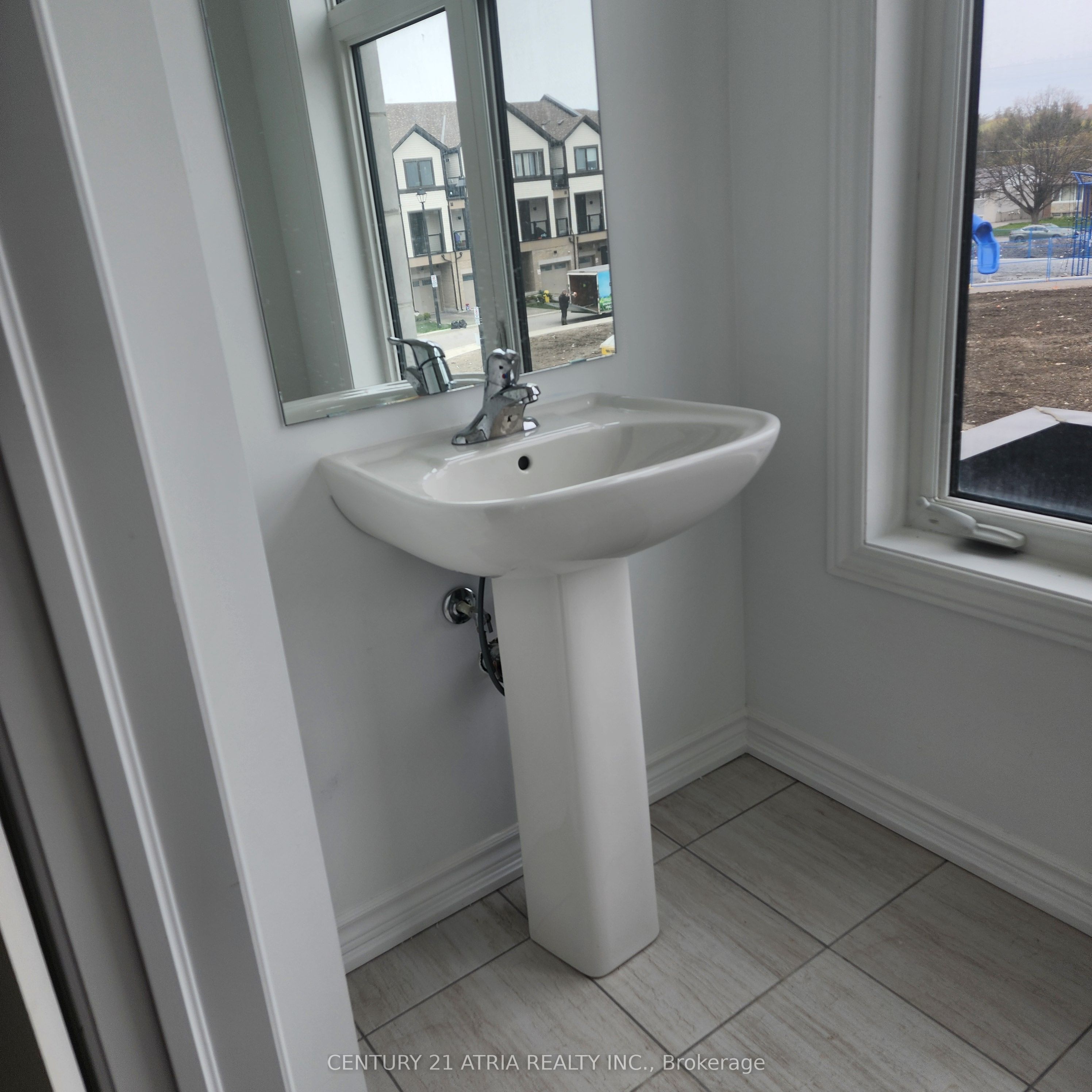 791 Chinook Path, Oshawa, ON L1H 0B1 photo 5