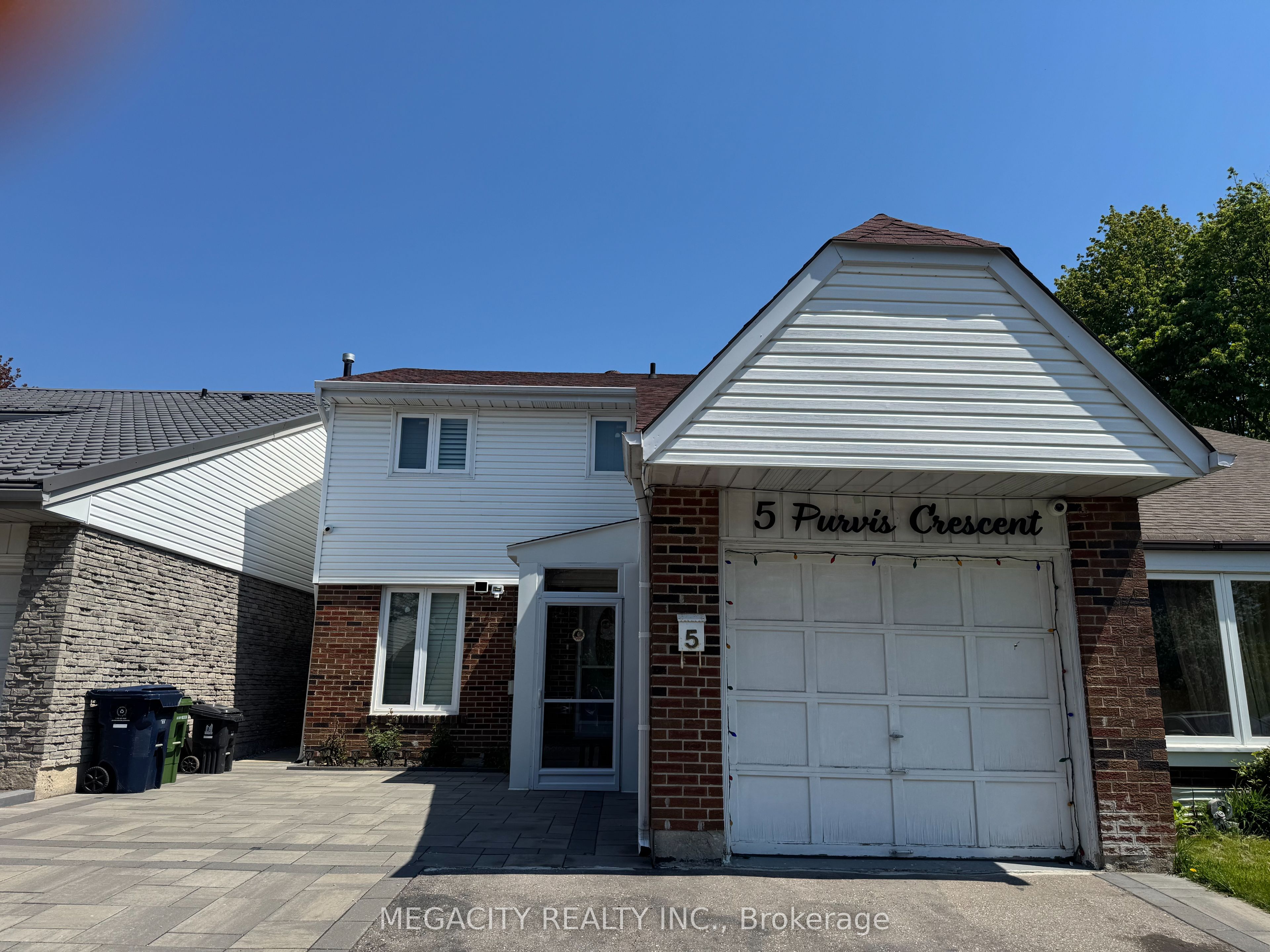 5 Purvis Crescent, Toronto, ON M1B 1H8