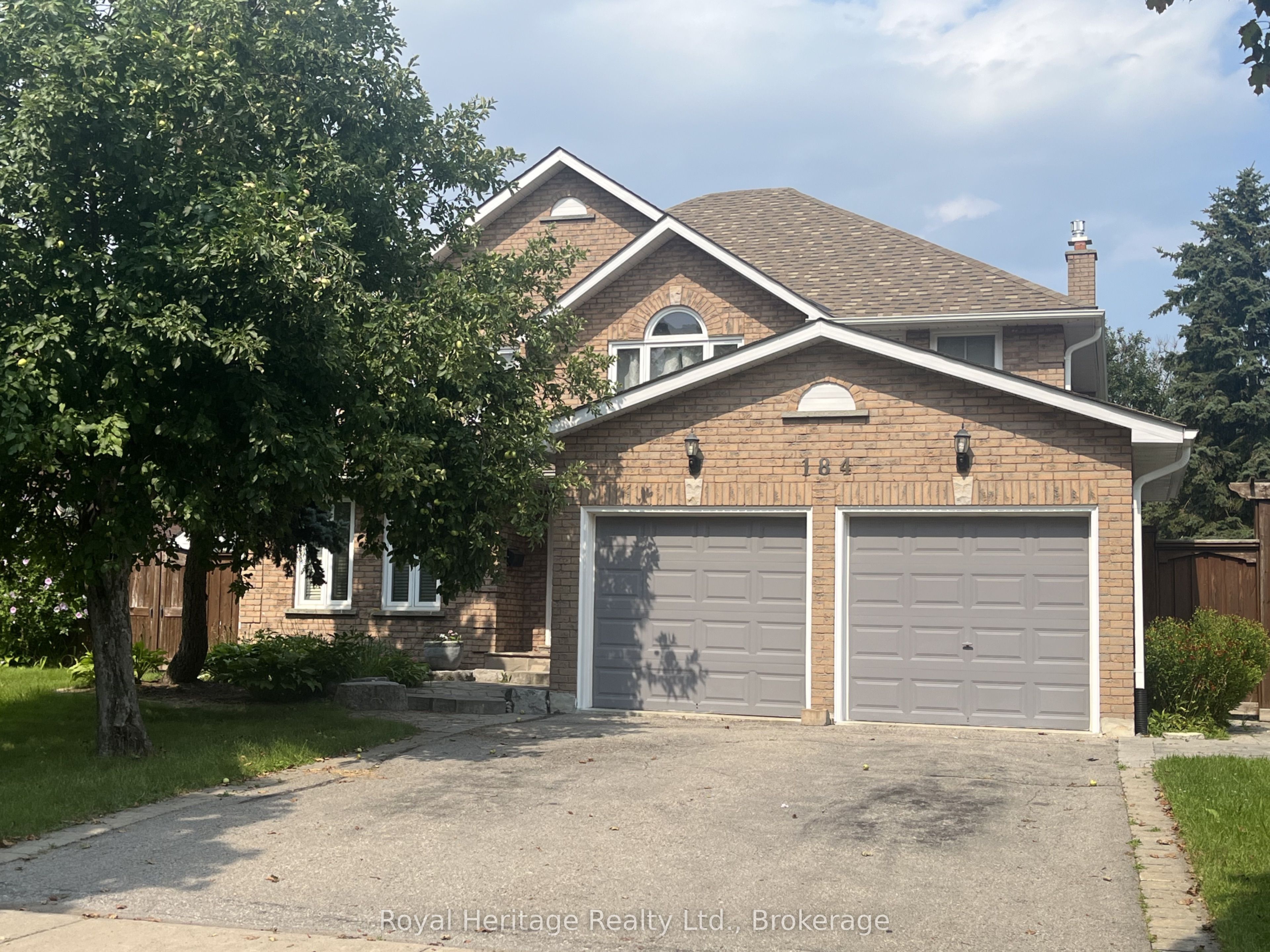 184 Lake Drive Way W, Ajax, ON L1S 4Y2