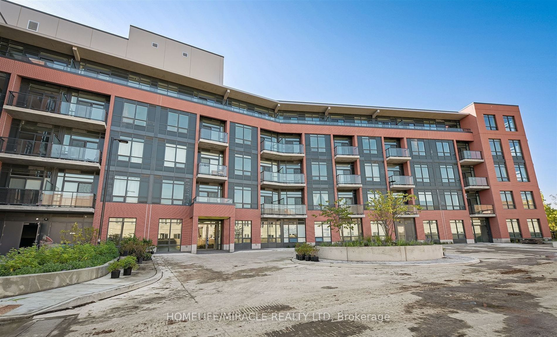 1010 Dundas Street E 220, Whitby, ON L1N 2K2 photo 2