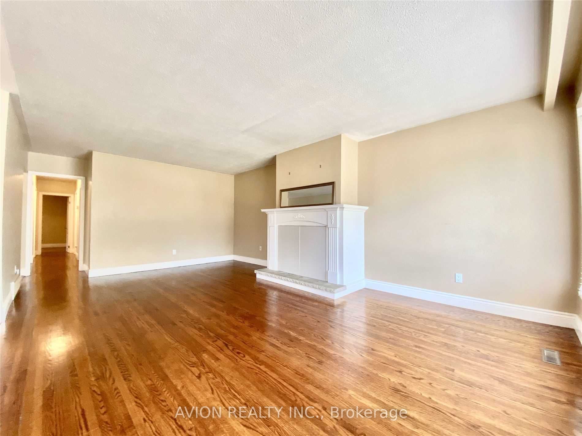878 West Shore Boulevard Main Fl, Pickering, ON L1W 2V7 photo 5
