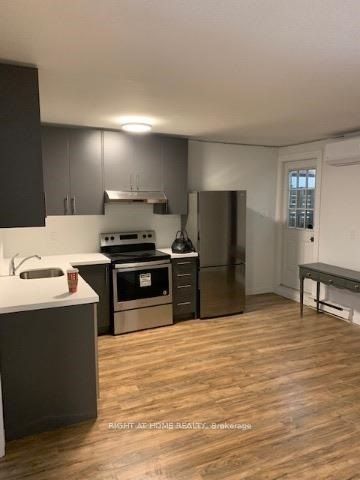 751 Queen Street E 3, Toronto, ON M4M 1H3