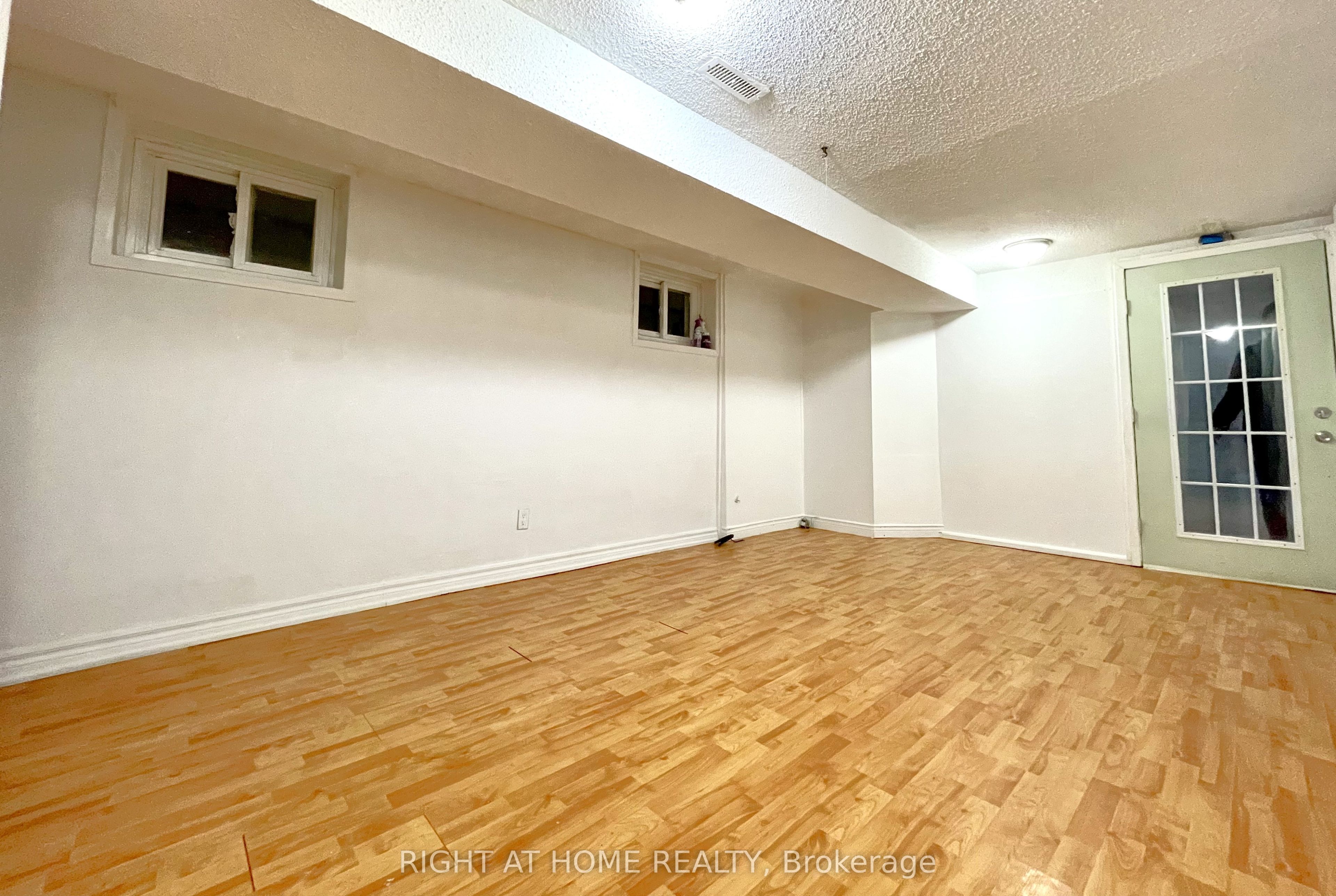108 Littleleaf Drive B, Toronto, ON M1B 1Z2 photo 4