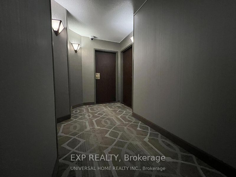 350 Alton Towers Circle 705, Toronto, ON M1V 5E3 photo 4